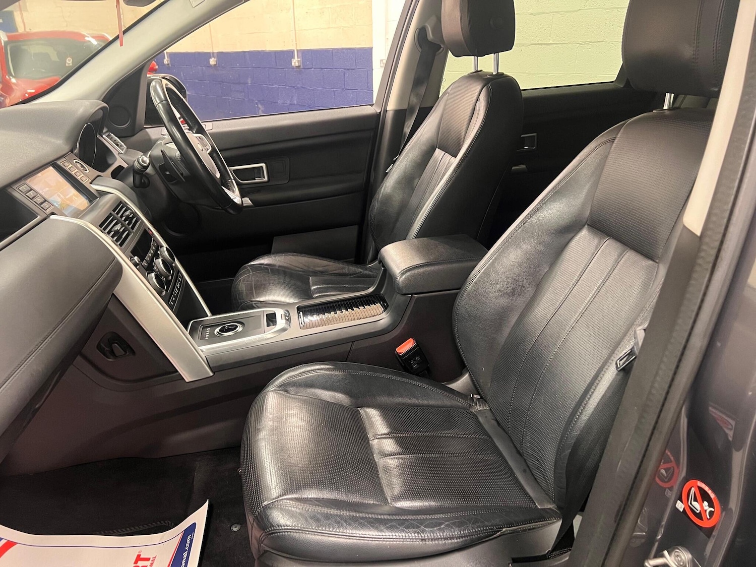 Used Land Rover Discovery Sport 2017 for sale - 76839447: Photo 32