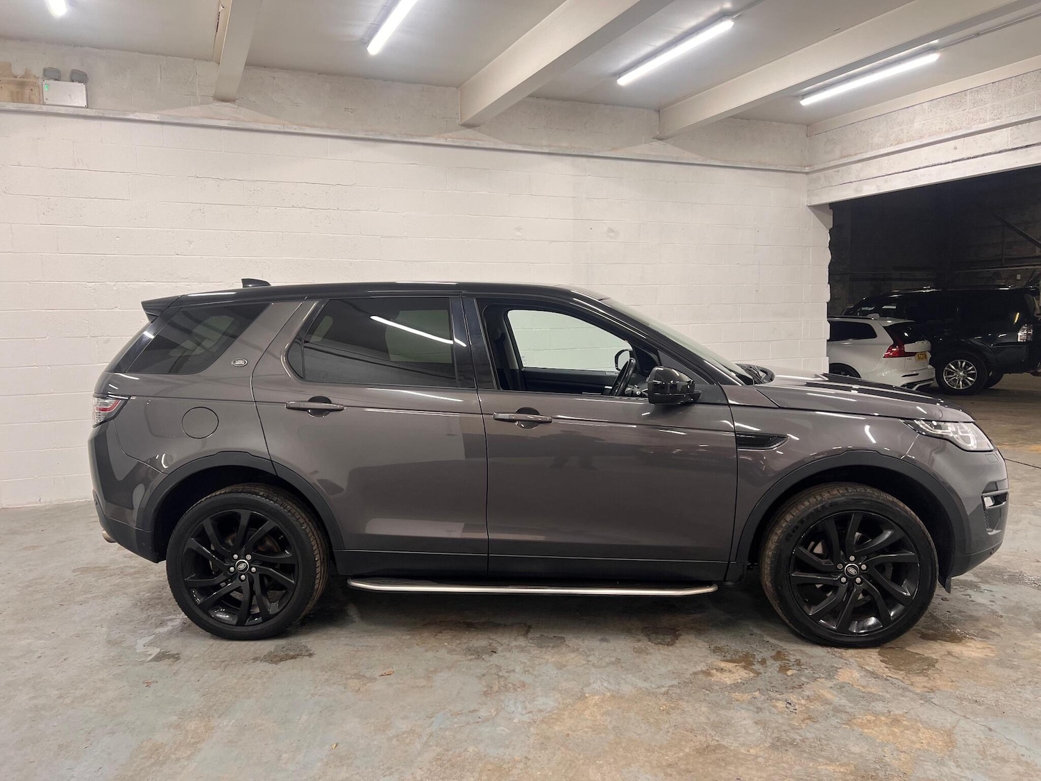 Used Land Rover Discovery Sport 2017 for sale - 76839447: Photo 8