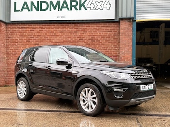 Used Land Rover Discovery Sport 2017 for sale - 75646295: Photo