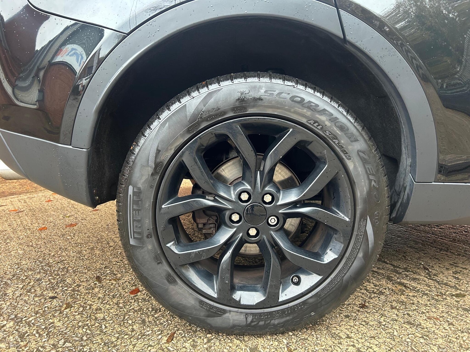 Used Land Rover Discovery Sport 2017 for sale - 76472993: Photo 10