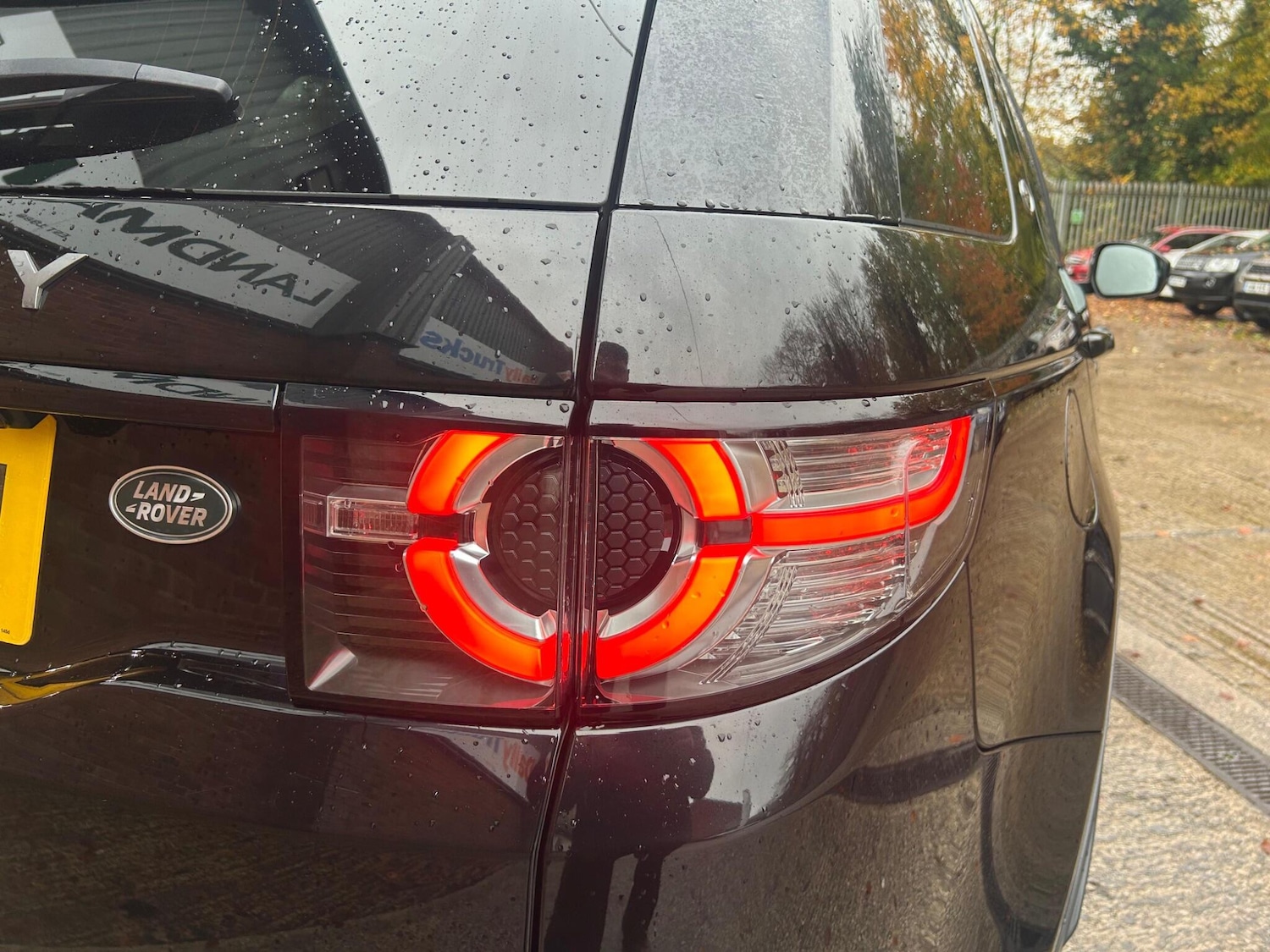 Used Land Rover Discovery Sport 2017 for sale - 76472993: Photo 11