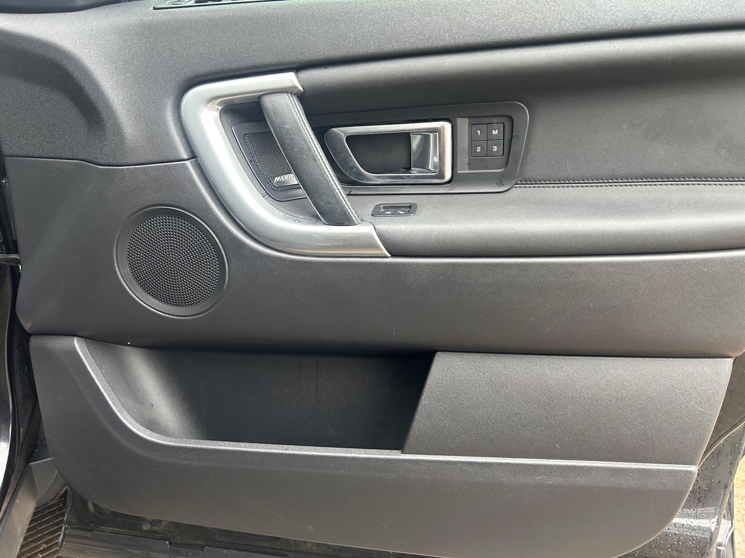 Used Land Rover Discovery Sport 2017 for sale - 76472993: Photo 16