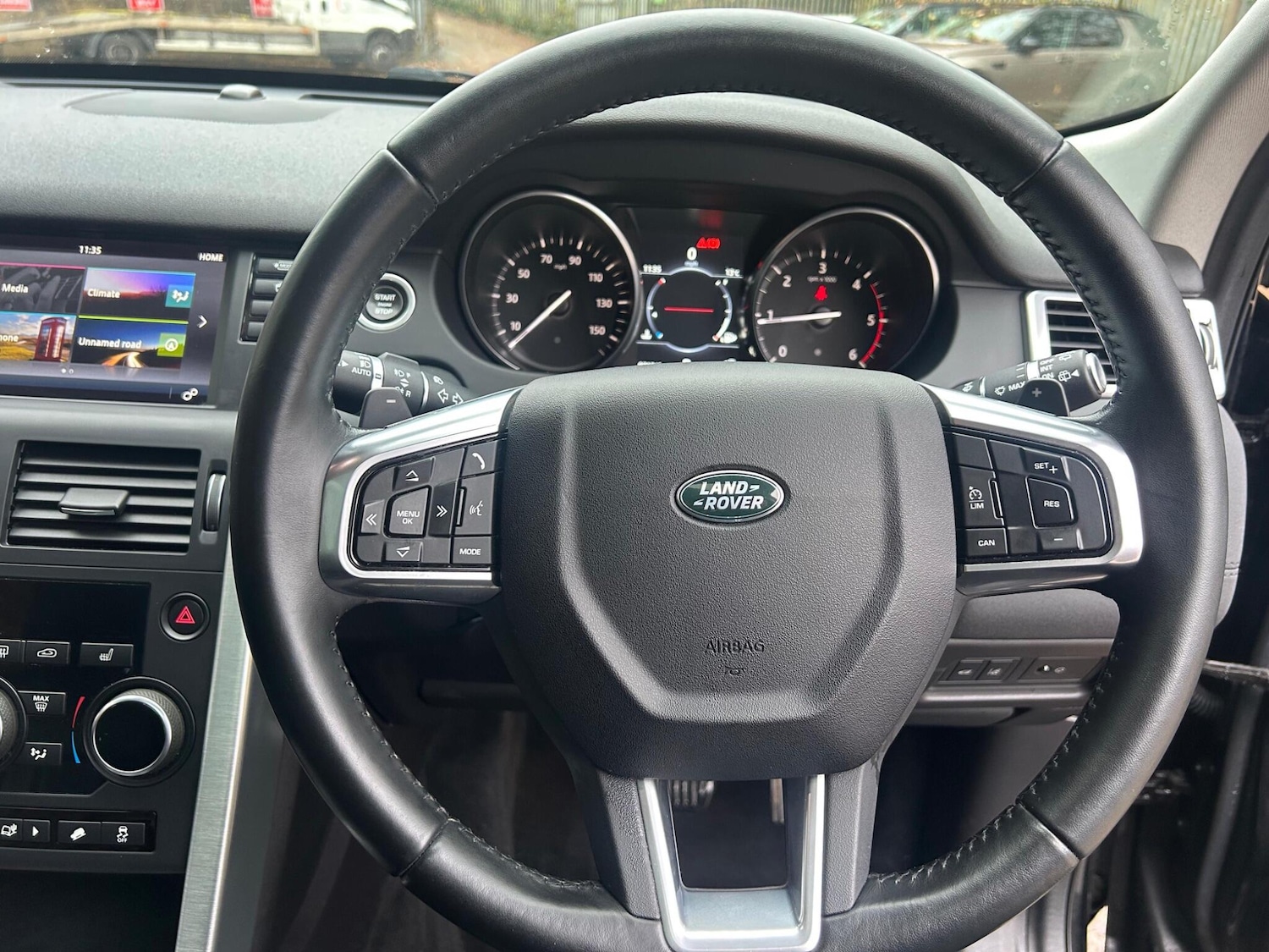 Used Land Rover Discovery Sport 2017 for sale - 76472993: Photo 18