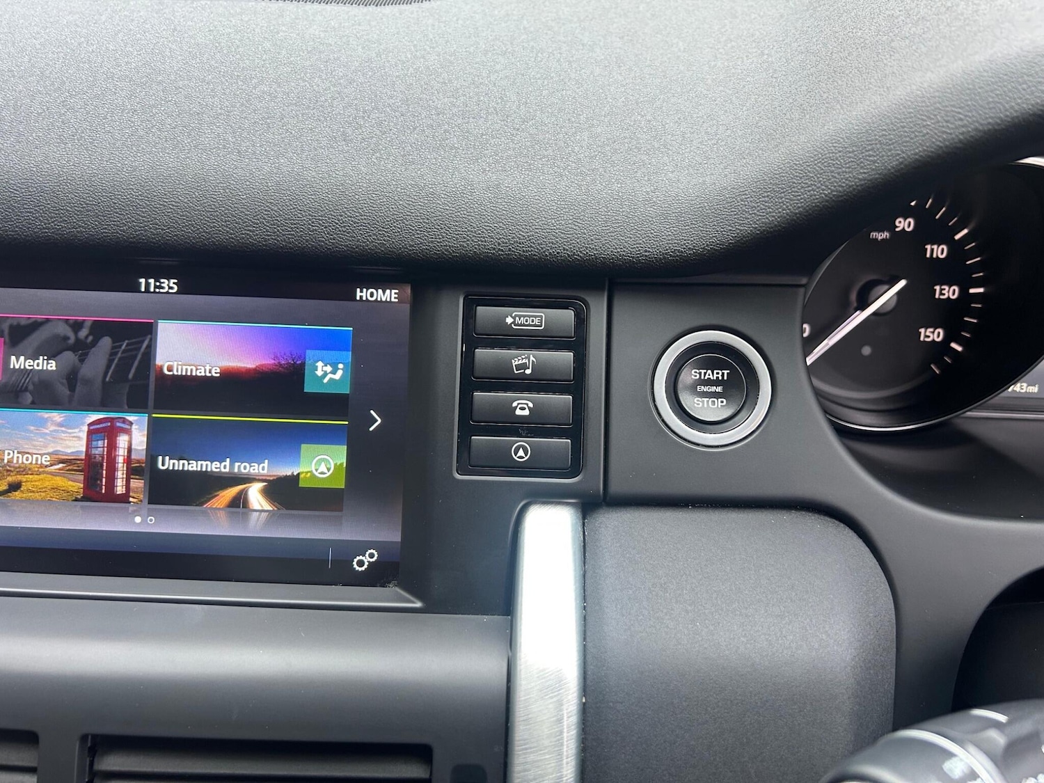 Used Land Rover Discovery Sport 2017 for sale - 76472993: Photo 20