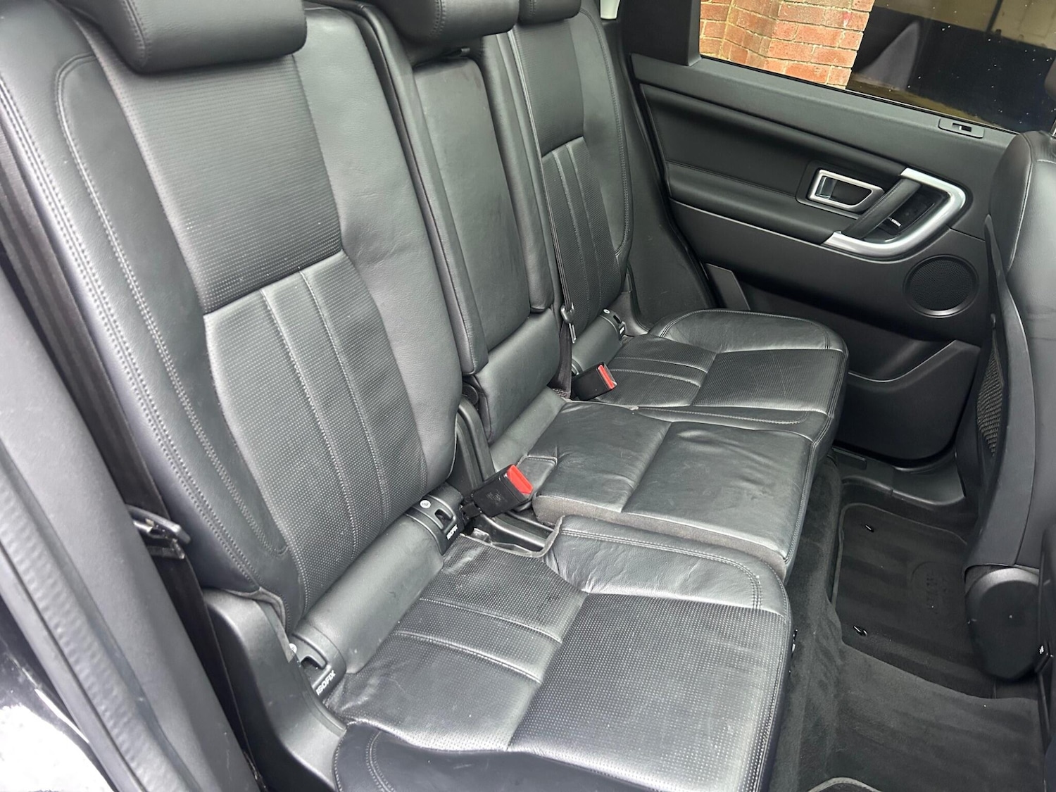 Used Land Rover Discovery Sport 2017 for sale - 76472993: Photo 29