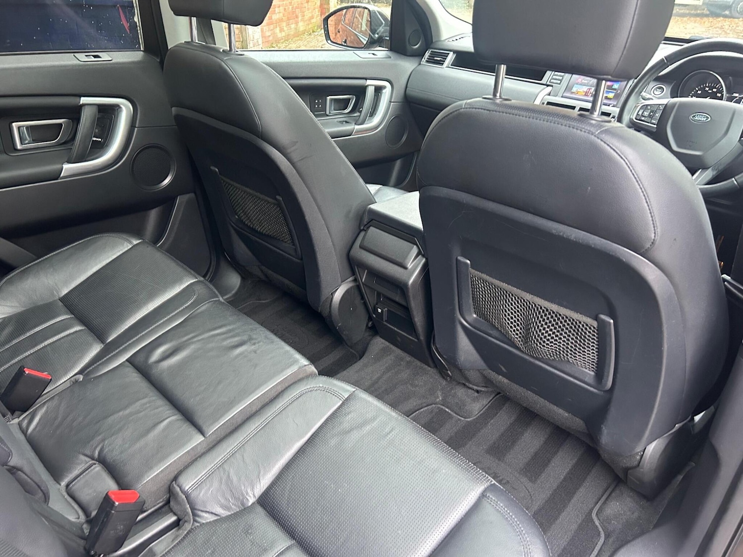 Used Land Rover Discovery Sport 2017 for sale - 76472993: Photo 32