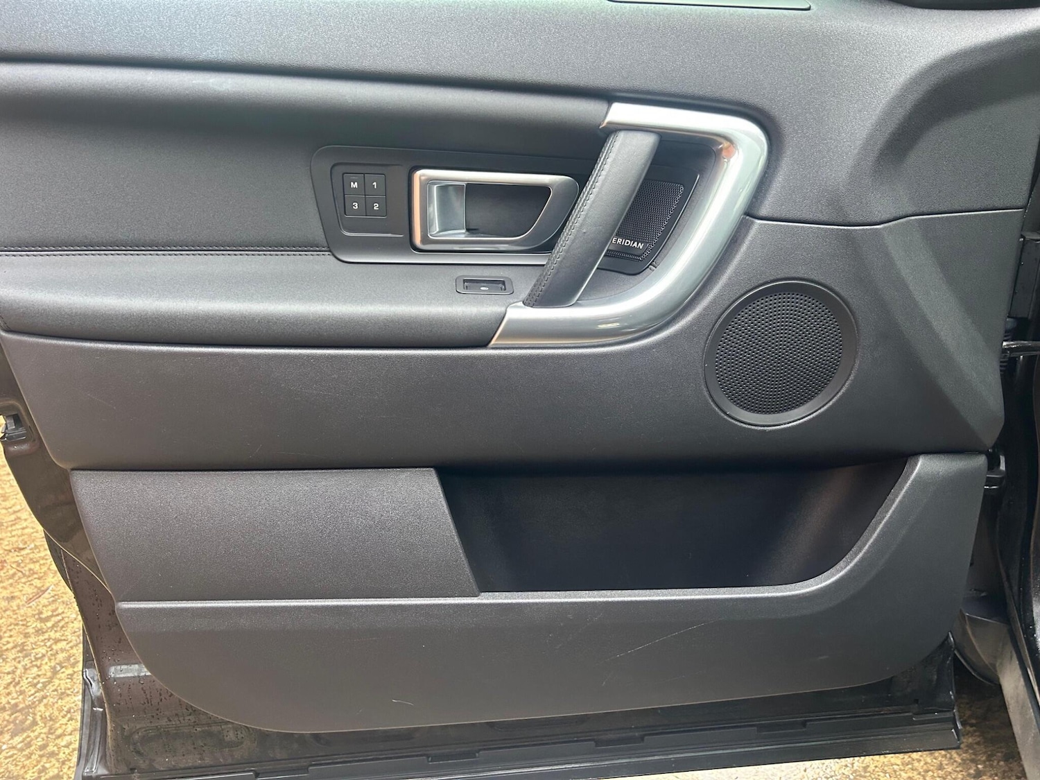 Used Land Rover Discovery Sport 2017 for sale - 76472993: Photo 33