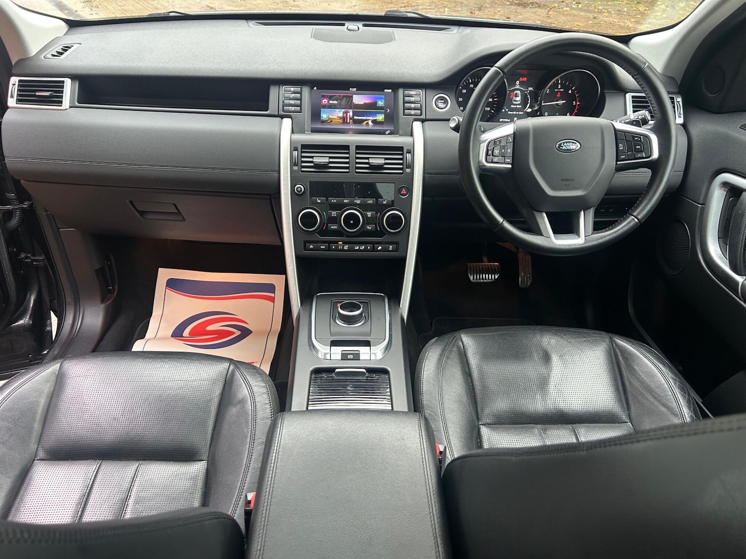 Used Land Rover Discovery Sport 2017 for sale - 76472993: Photo 36