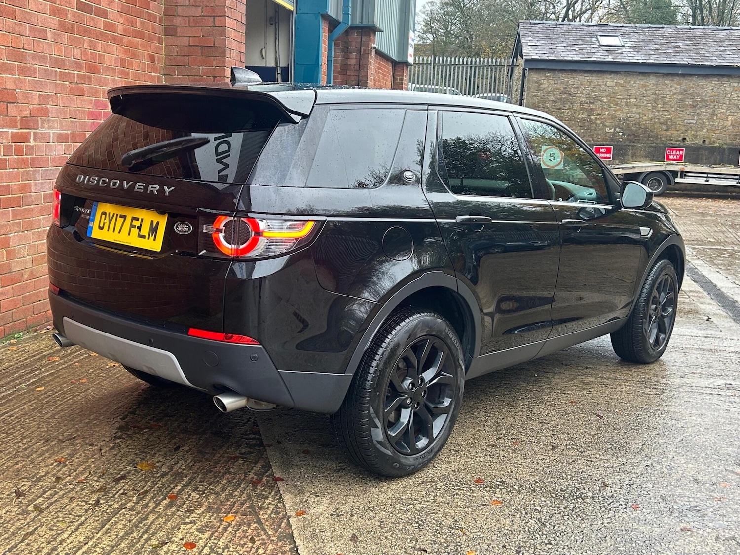 Used Land Rover Discovery Sport 2017 for sale - 76472993: Photo 5