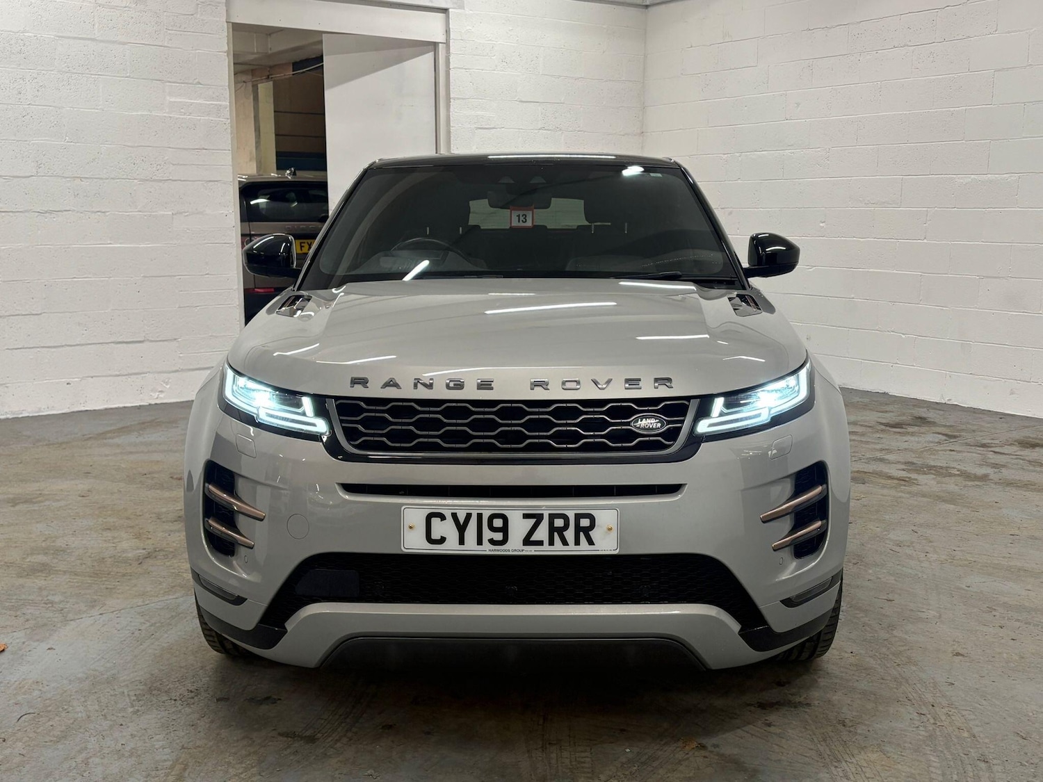 Used Land Rover Range Rover Evoque 2019 for sale - 77029435: Photo 2