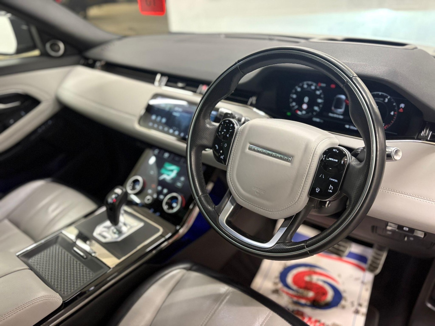 Used Land Rover Range Rover Evoque 2019 for sale - 77029435: Photo 3