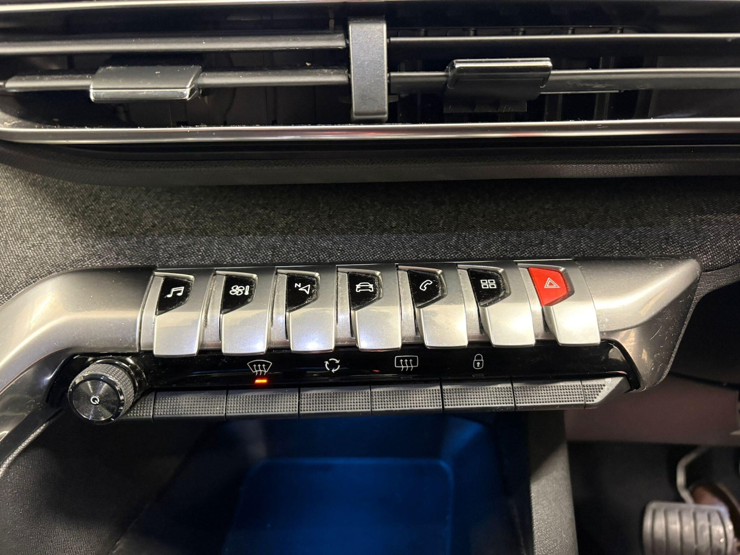 Used Peugeot 3008 2018 for sale - 76612733: Photo 26