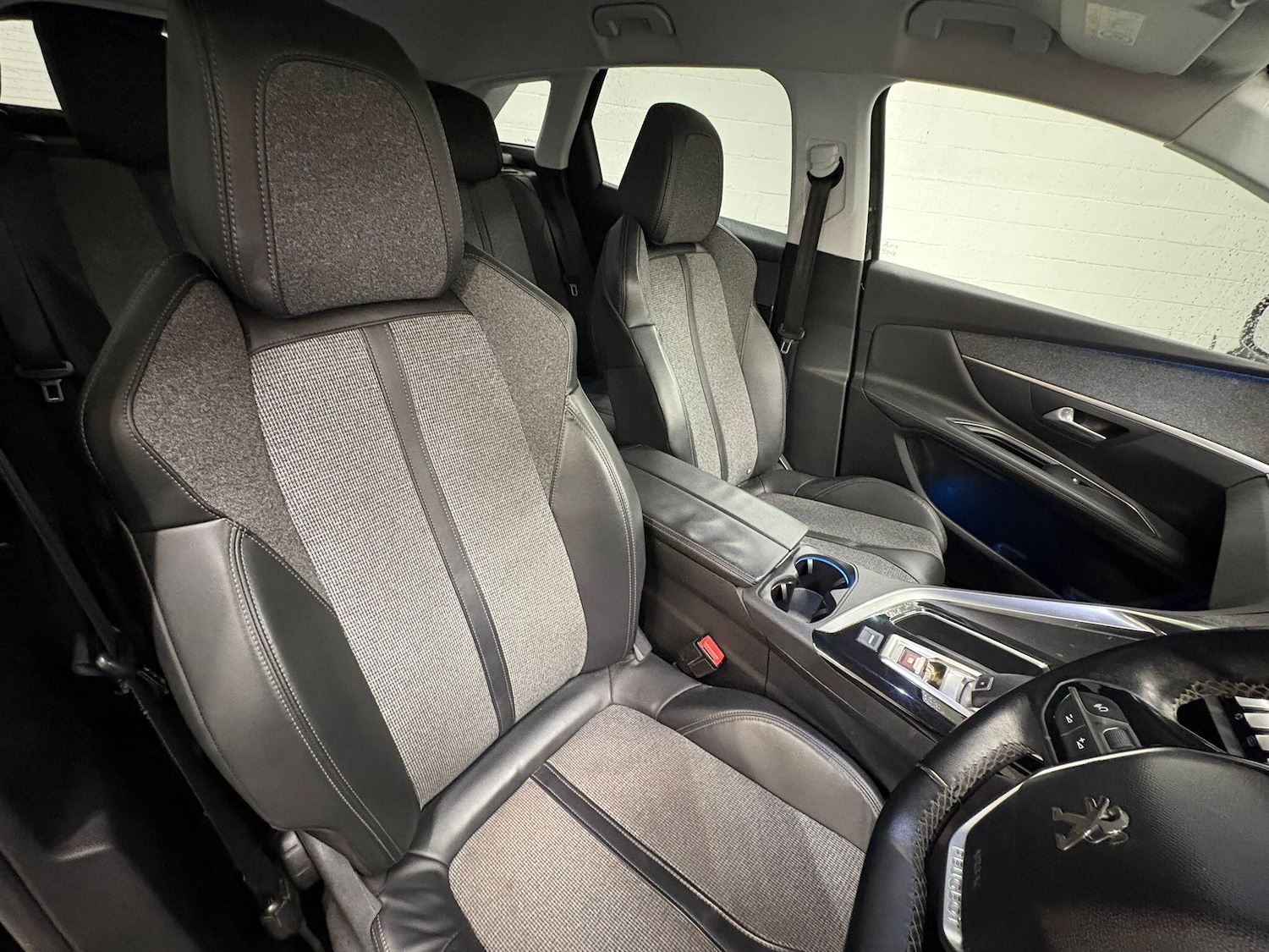 Used Peugeot 3008 2018 for sale - 76612733: Photo 29