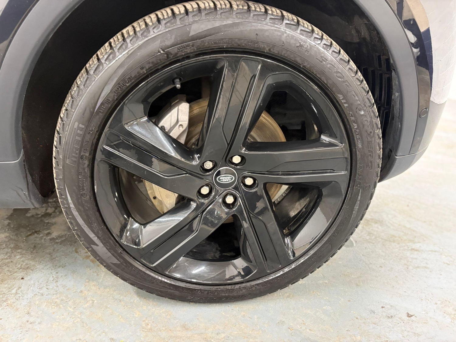 Used Land Rover Discovery 2021 for sale - 76657994: Photo 16