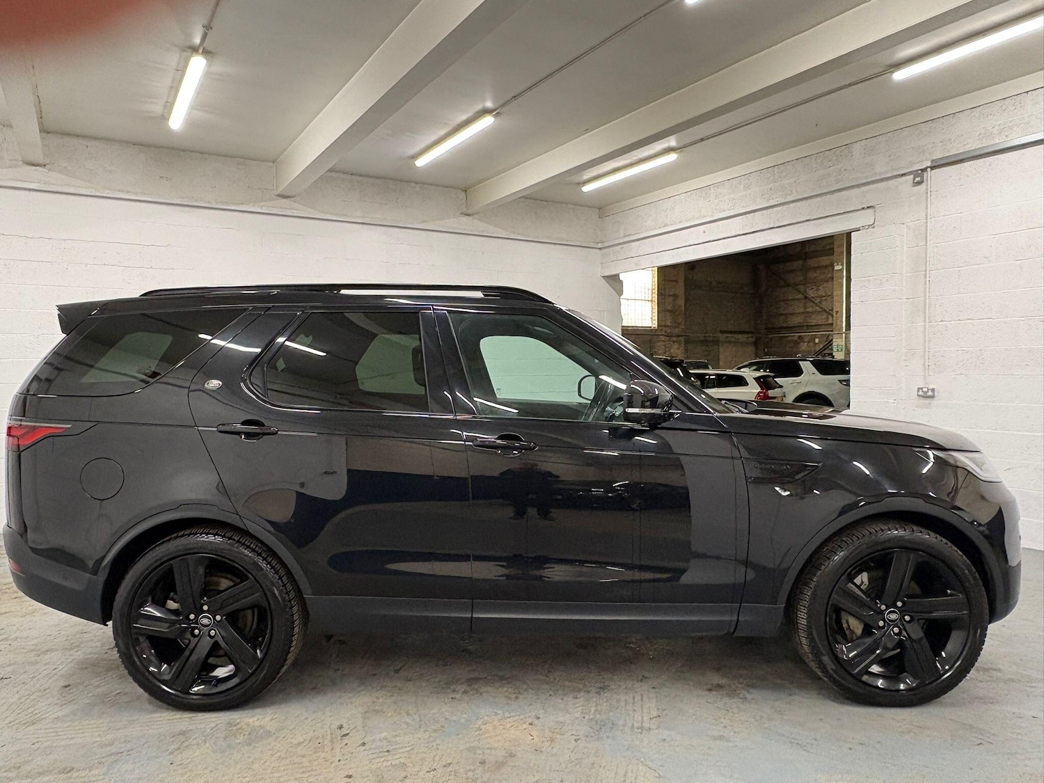 Used Land Rover Discovery 2021 for sale - 76657994: Photo 48