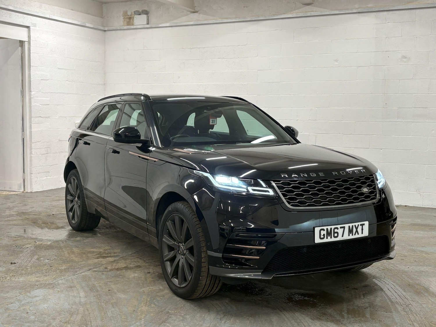 Used Land Rover Range Rover Velar 2017 for sale - 77131046: Photo 1