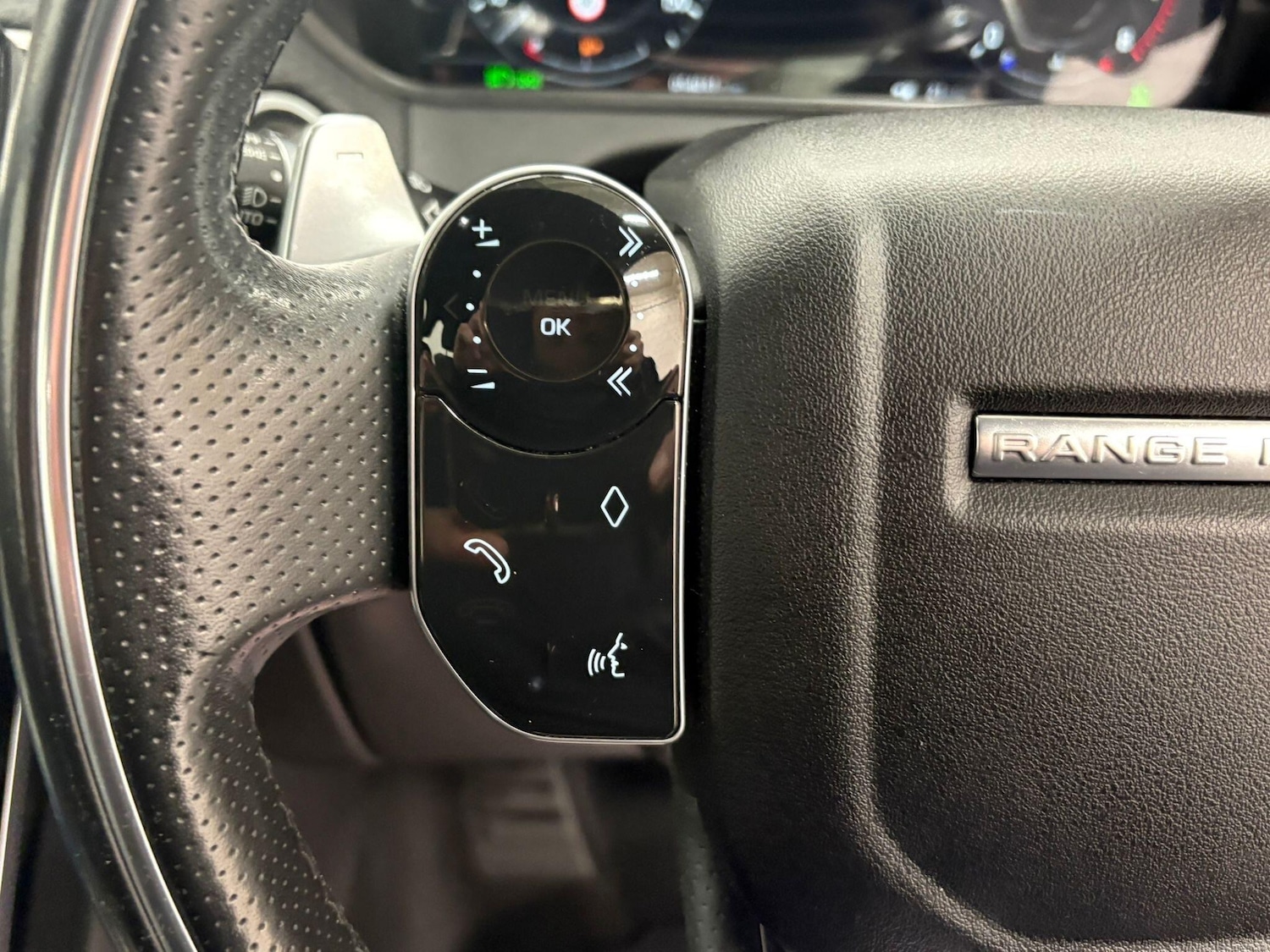 Used Land Rover Range Rover Velar 2017 for sale - 77131046: Photo 18