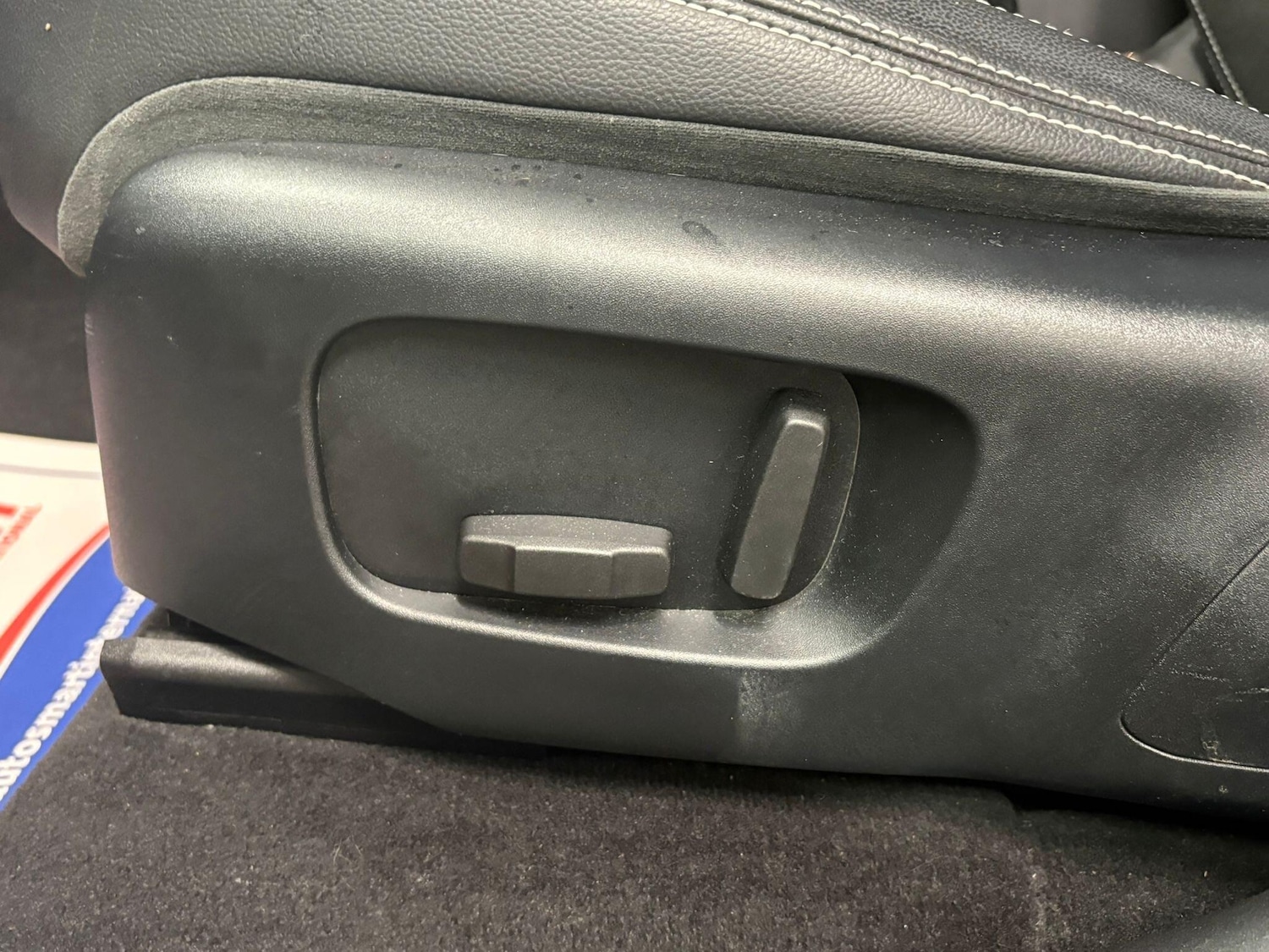 Used Land Rover Range Rover Velar 2017 for sale - 77131046: Photo 21