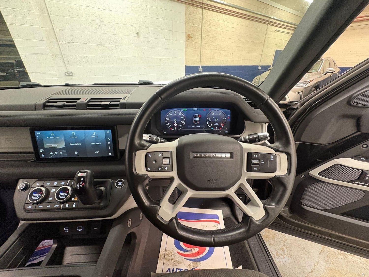 Used Land Rover Defender 110 2020 for sale - 77215544: Photo 14