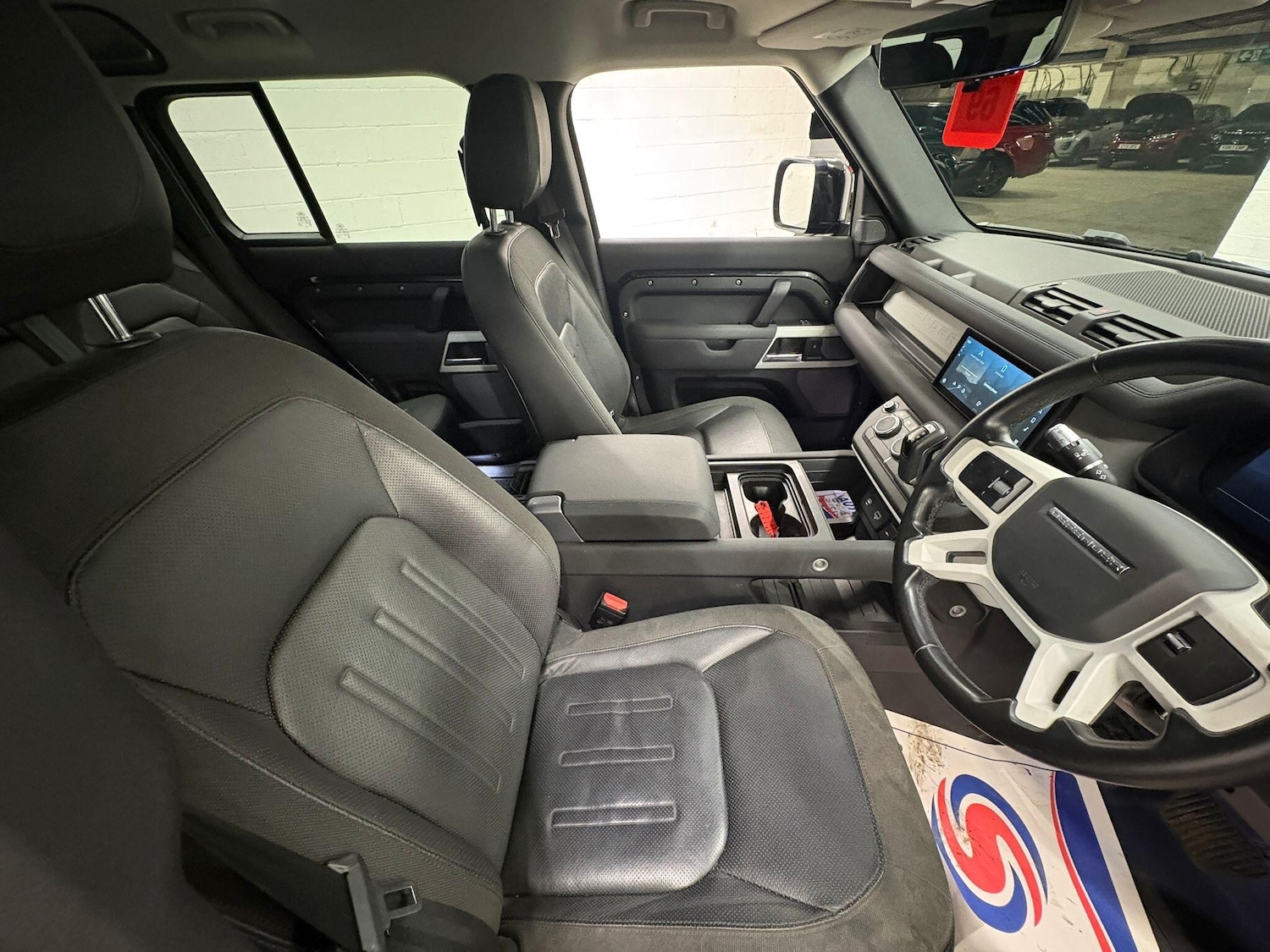 Used Land Rover Defender 110 2020 for sale - 77215544: Photo 29