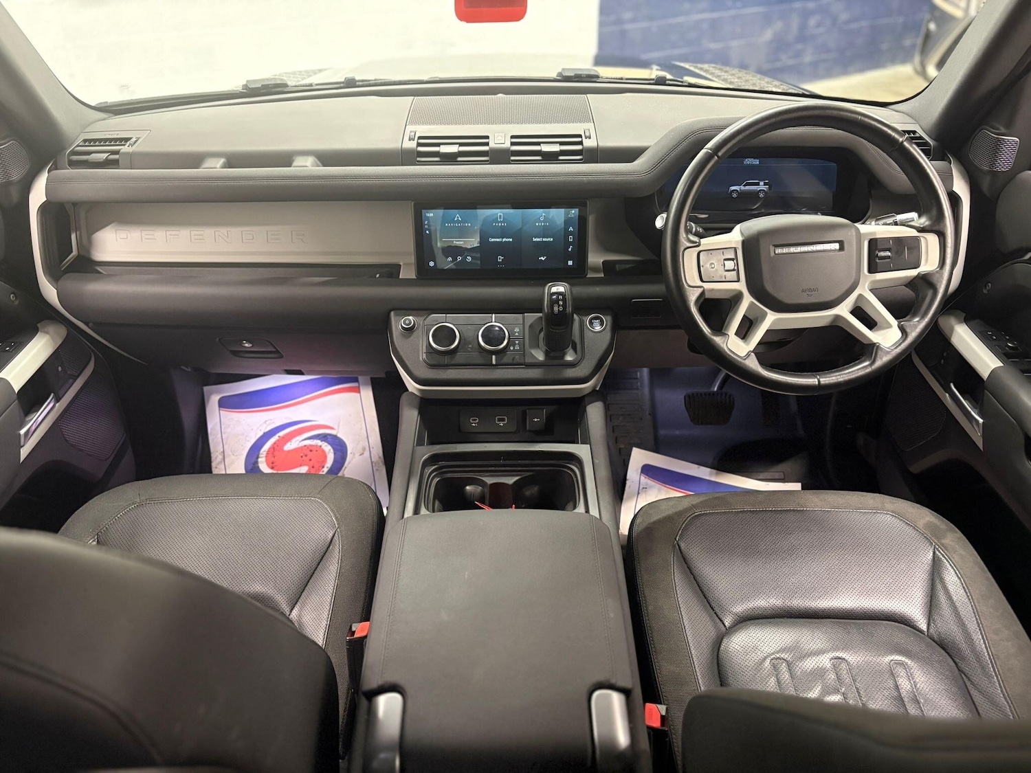 Used Land Rover Defender 110 2020 for sale - 77215544: Photo 30