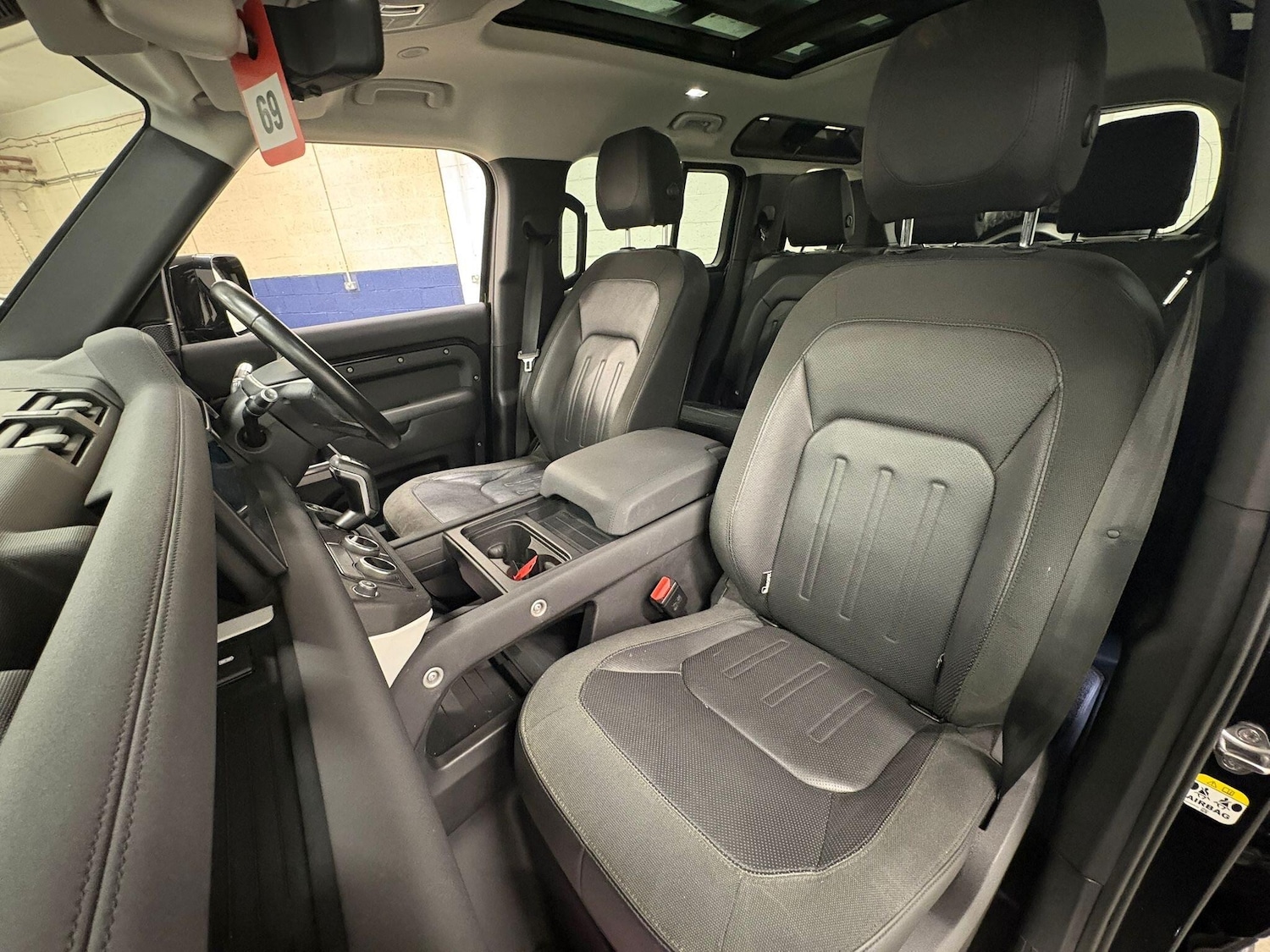 Used Land Rover Defender 110 2020 for sale - 77215544: Photo 5