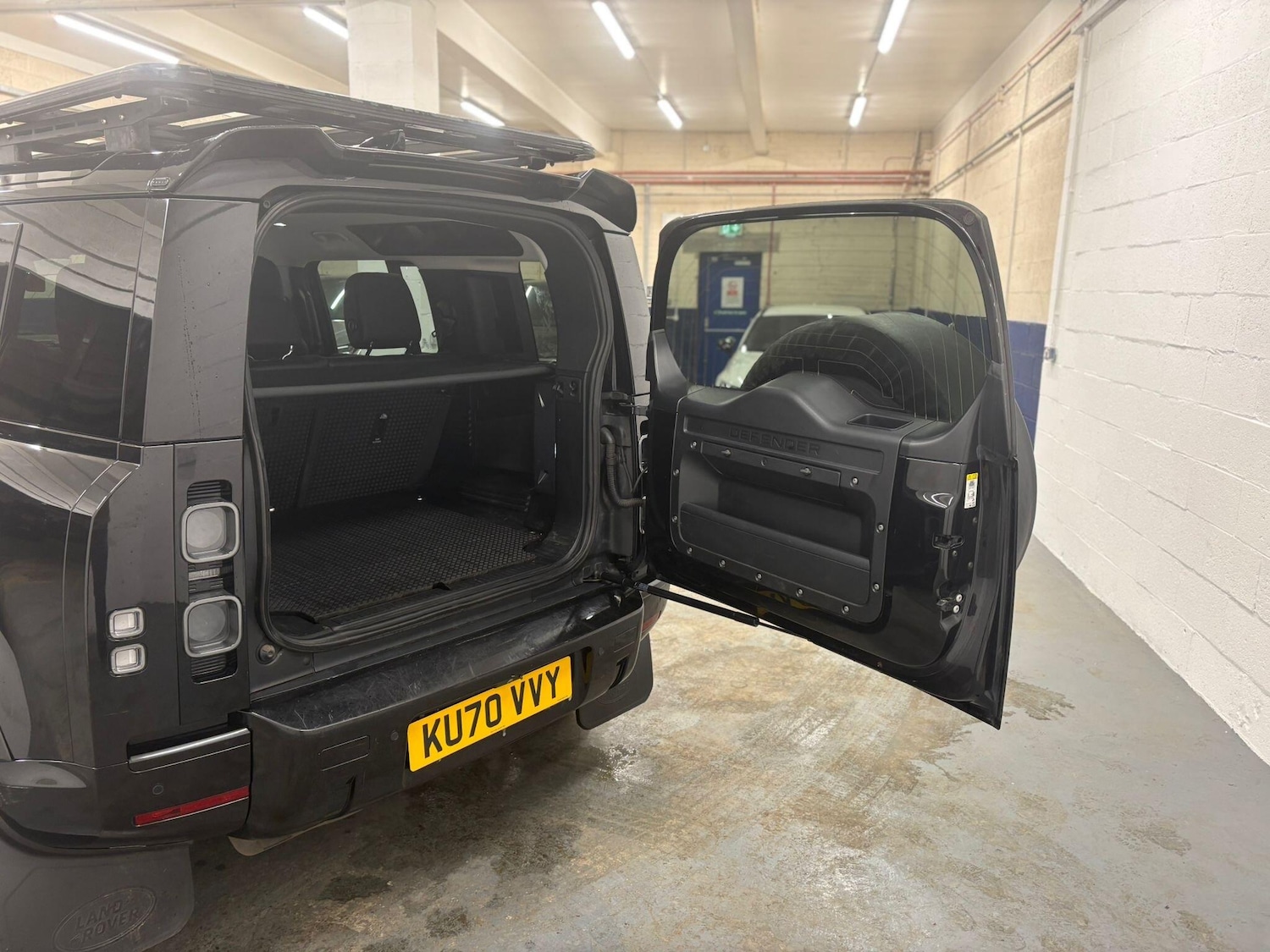 Used Land Rover Defender 110 2020 for sale - 77215544: Photo 54