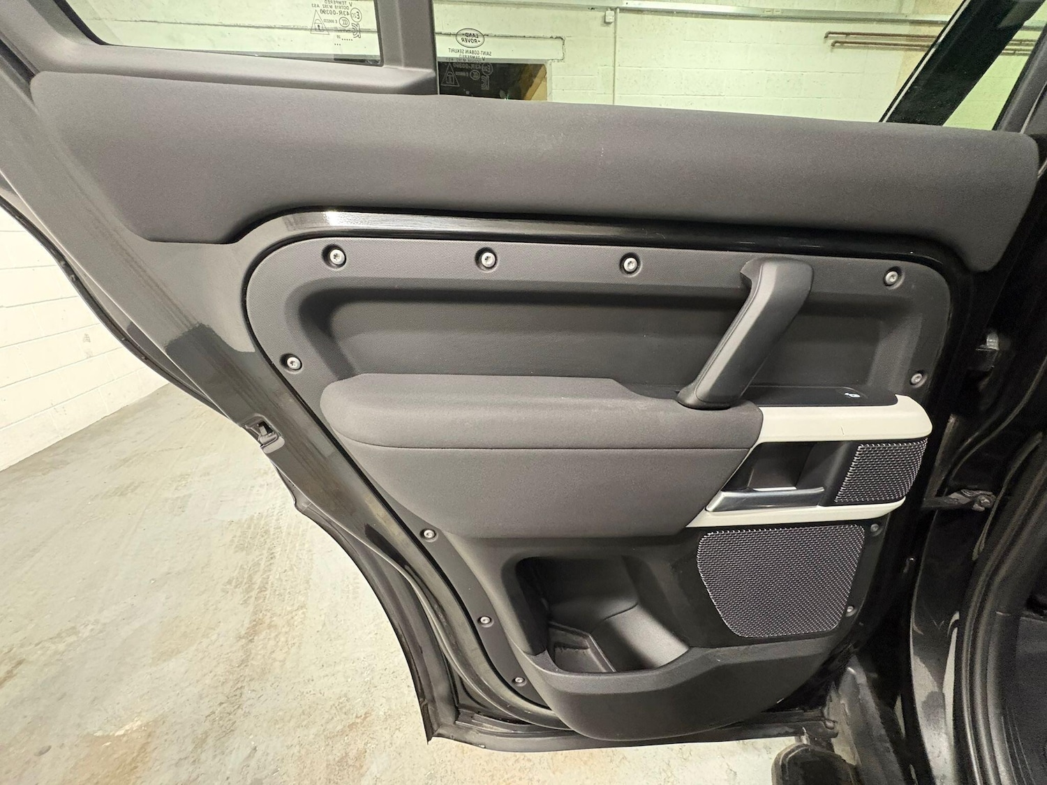 Used Land Rover Defender 110 2020 for sale - 77215544: Photo 65