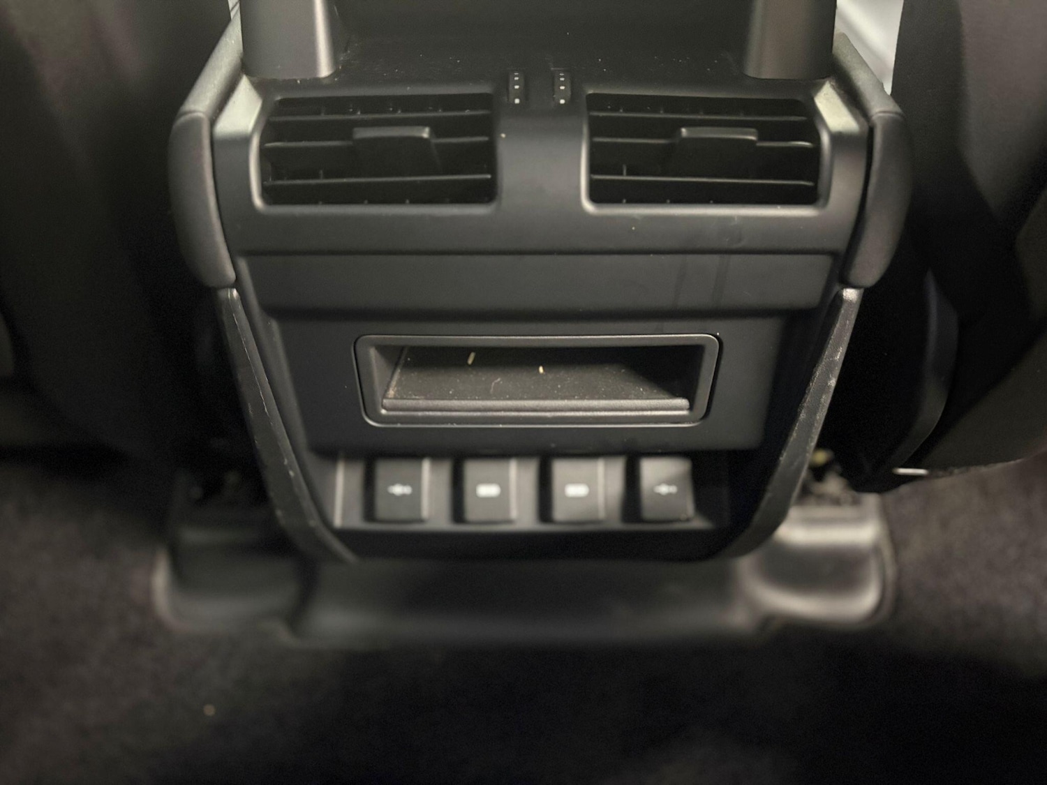 Used Land Rover Defender 110 2020 for sale - 77215544: Photo 75