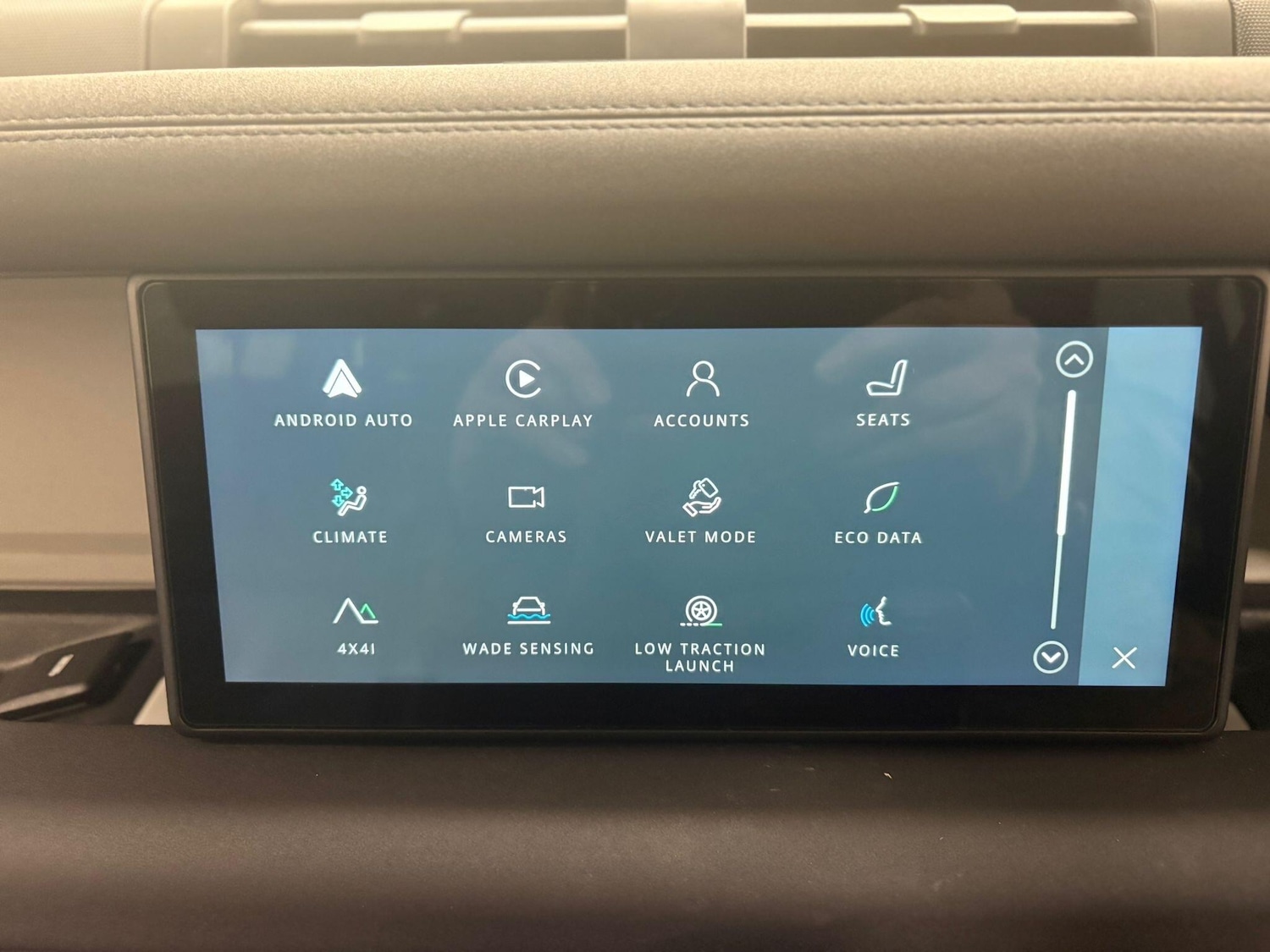 Used Land Rover Defender 110 2020 for sale - 77215544: Photo 81