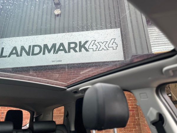 Used Land Rover Discovery Sport 2015 for sale - 76136529: Photo 46