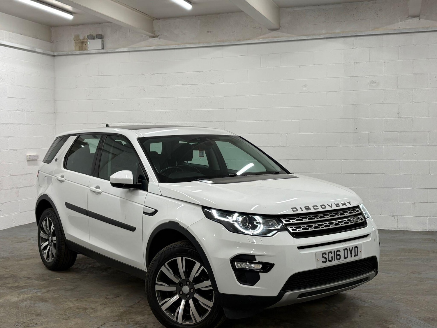 Used Land Rover Discovery Sport for sale - 77783436: Photo 6