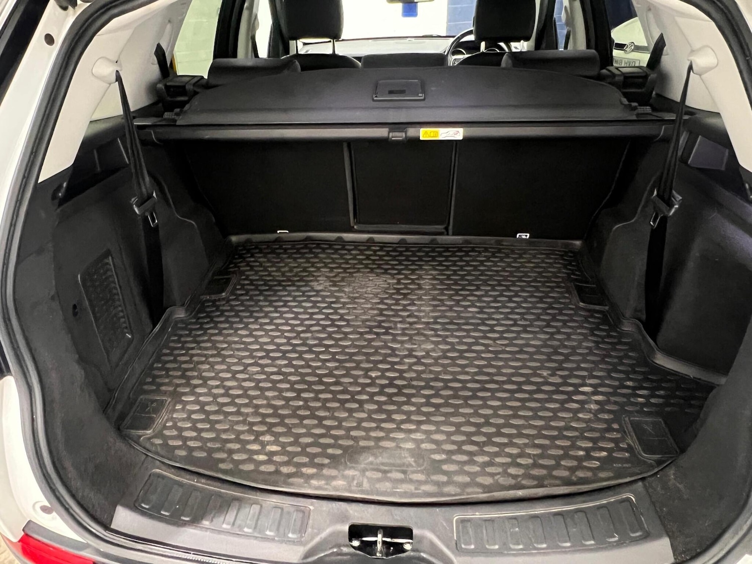 Used Land Rover Discovery Sport 2018 for sale - 77625540: Photo 41