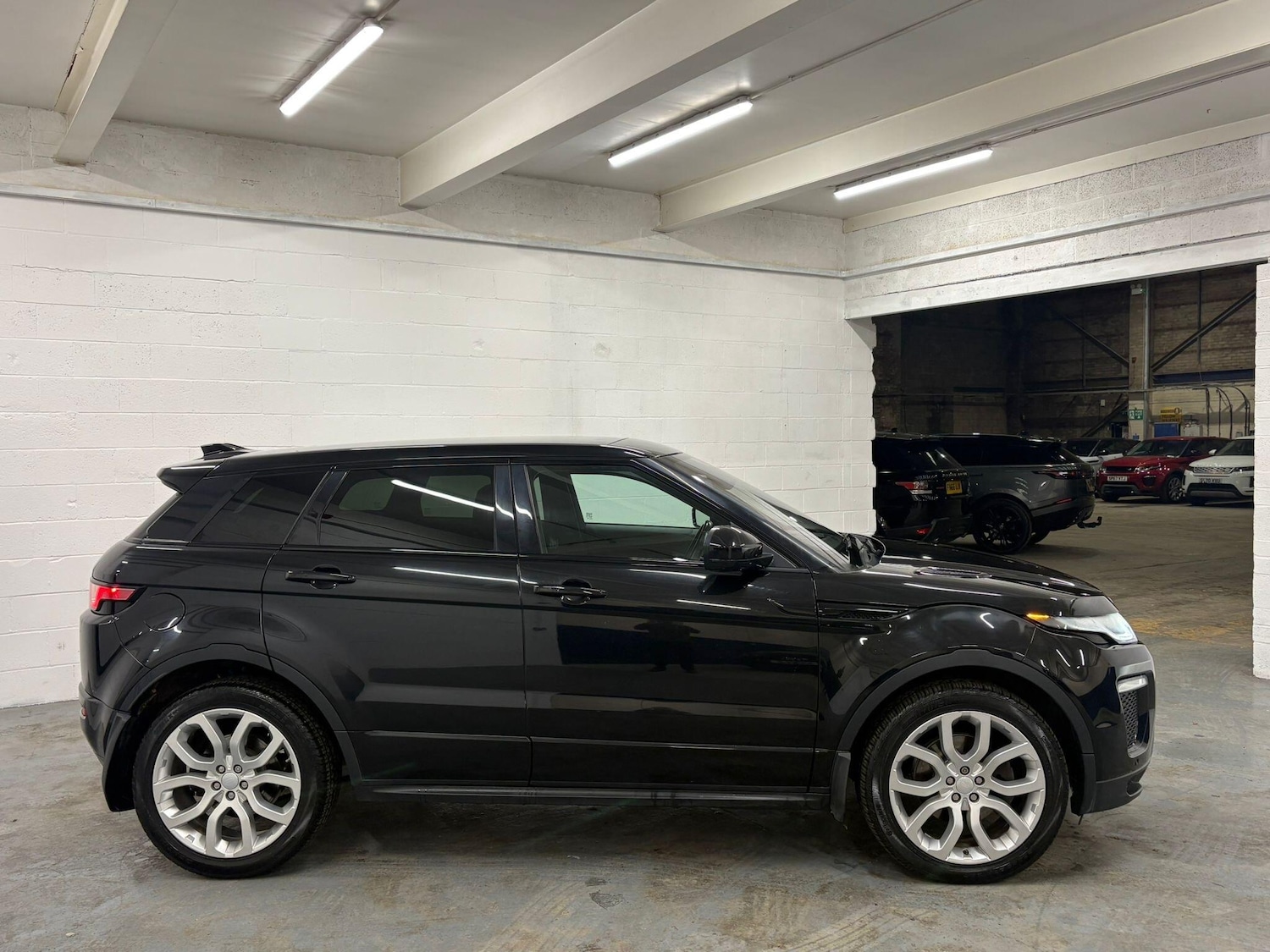 Used Land Rover Range Rover Evoque 2017 for sale - 76550840: Photo 6