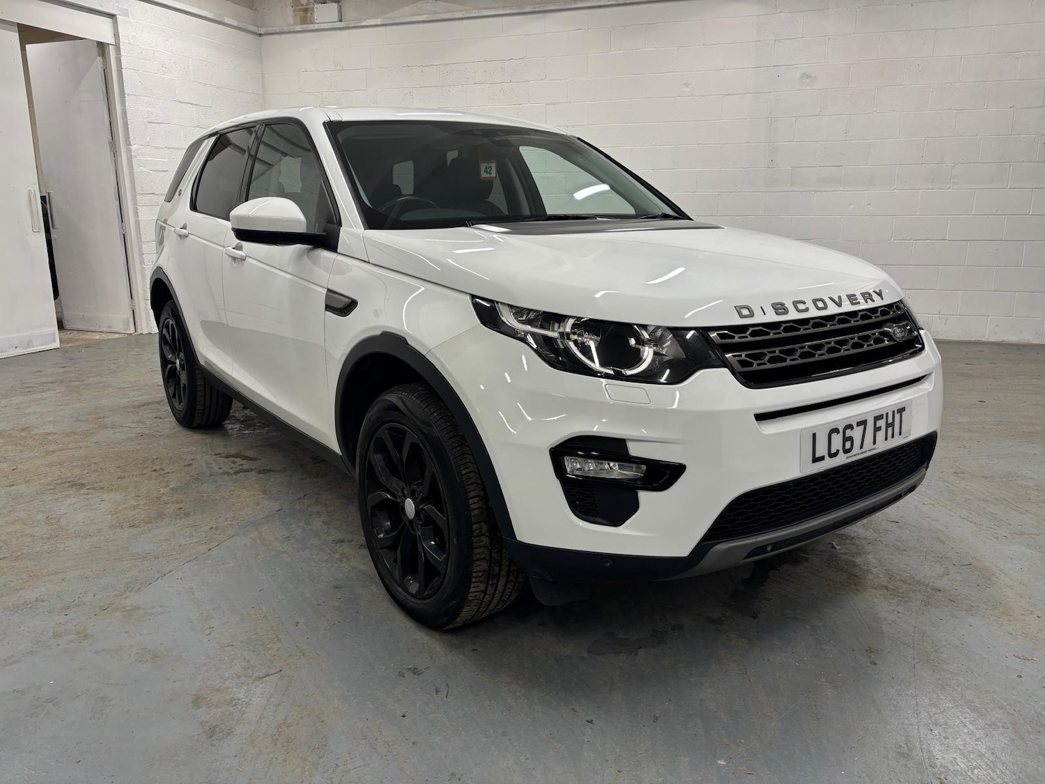 Used Land Rover Discovery Sport 2017 for sale - 76700583: Photo 1