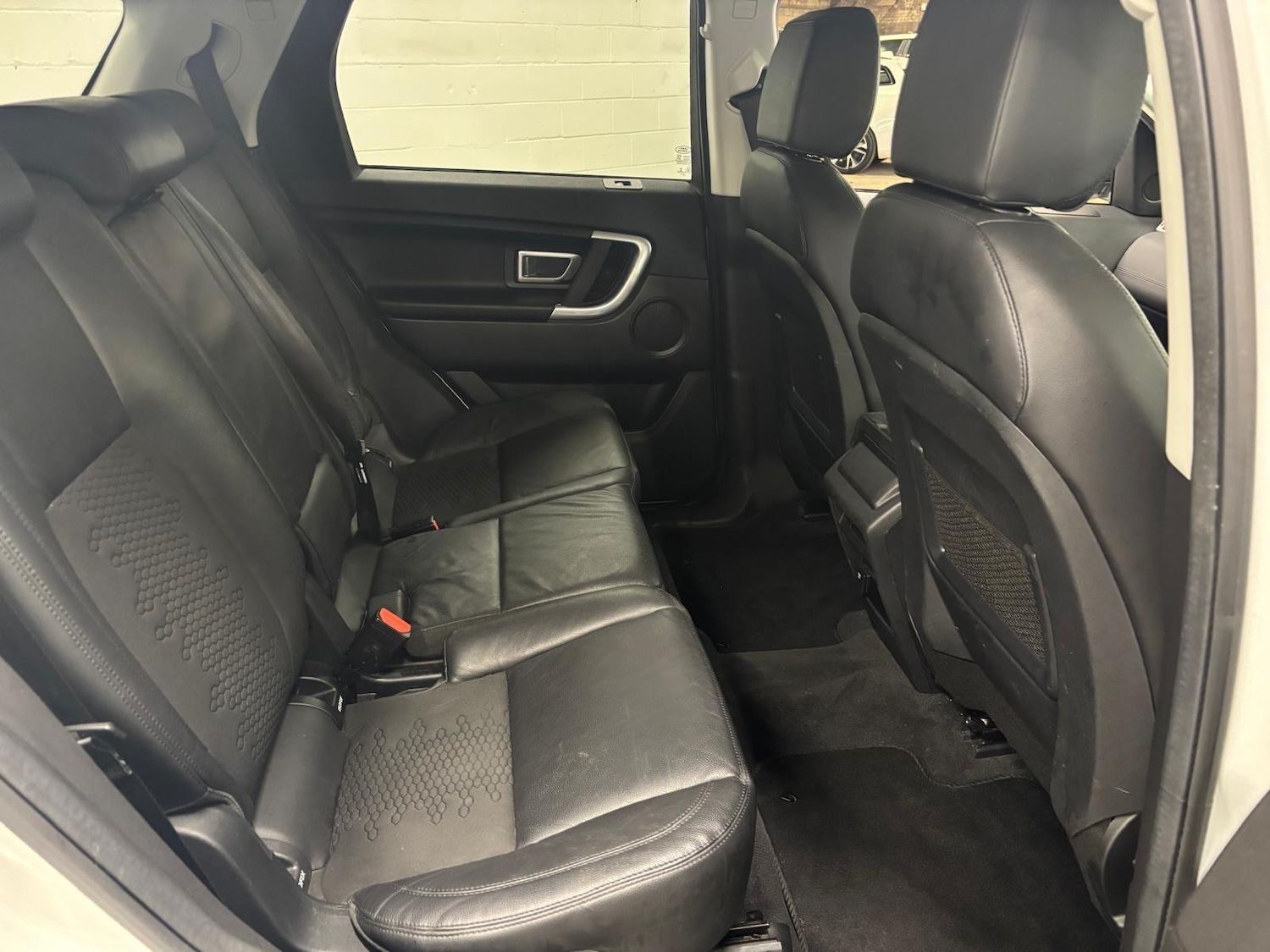 Used Land Rover Discovery Sport 2017 for sale - 76700583: Photo 17