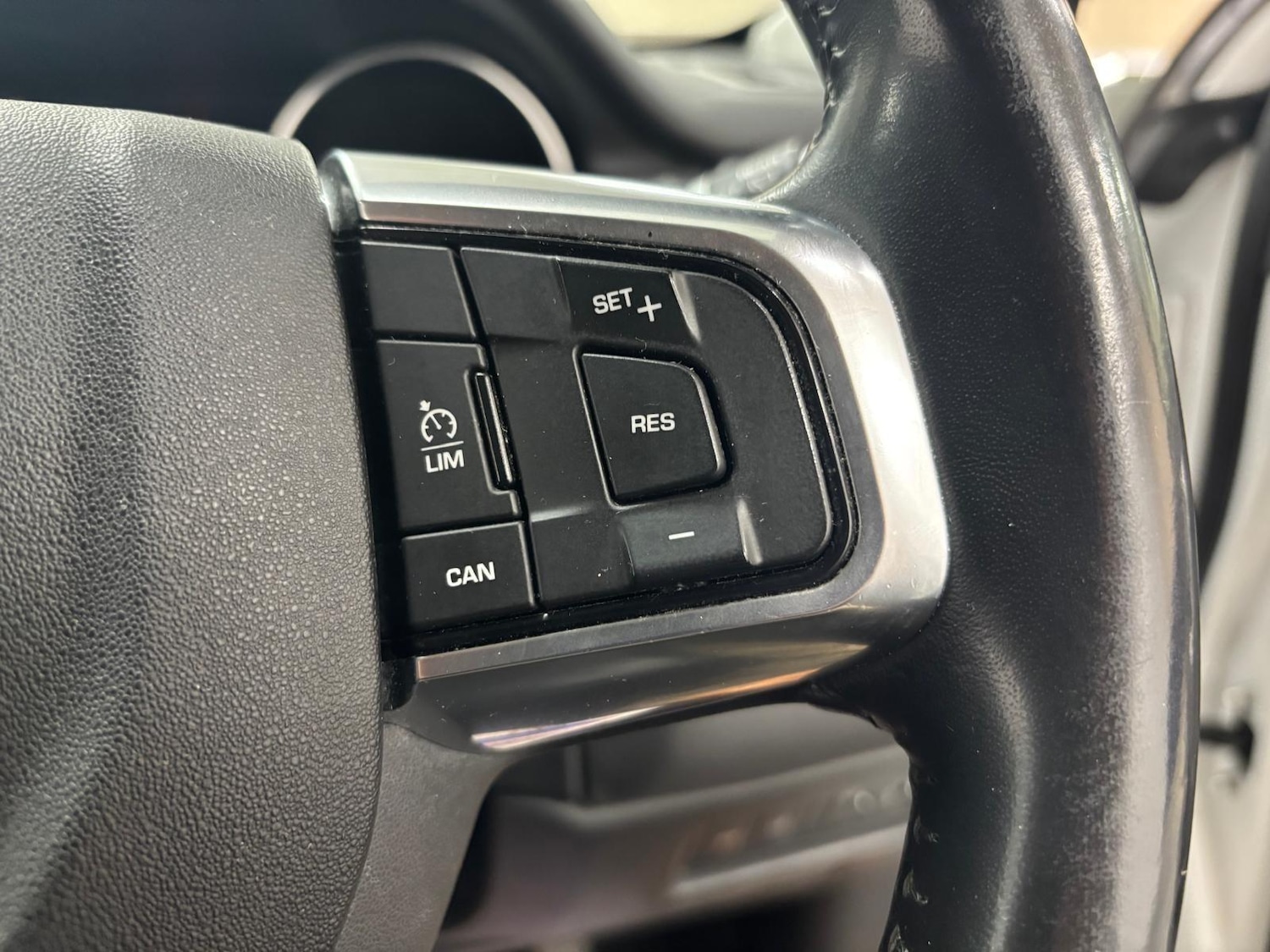 Used Land Rover Discovery Sport 2017 for sale - 76700583: Photo 30