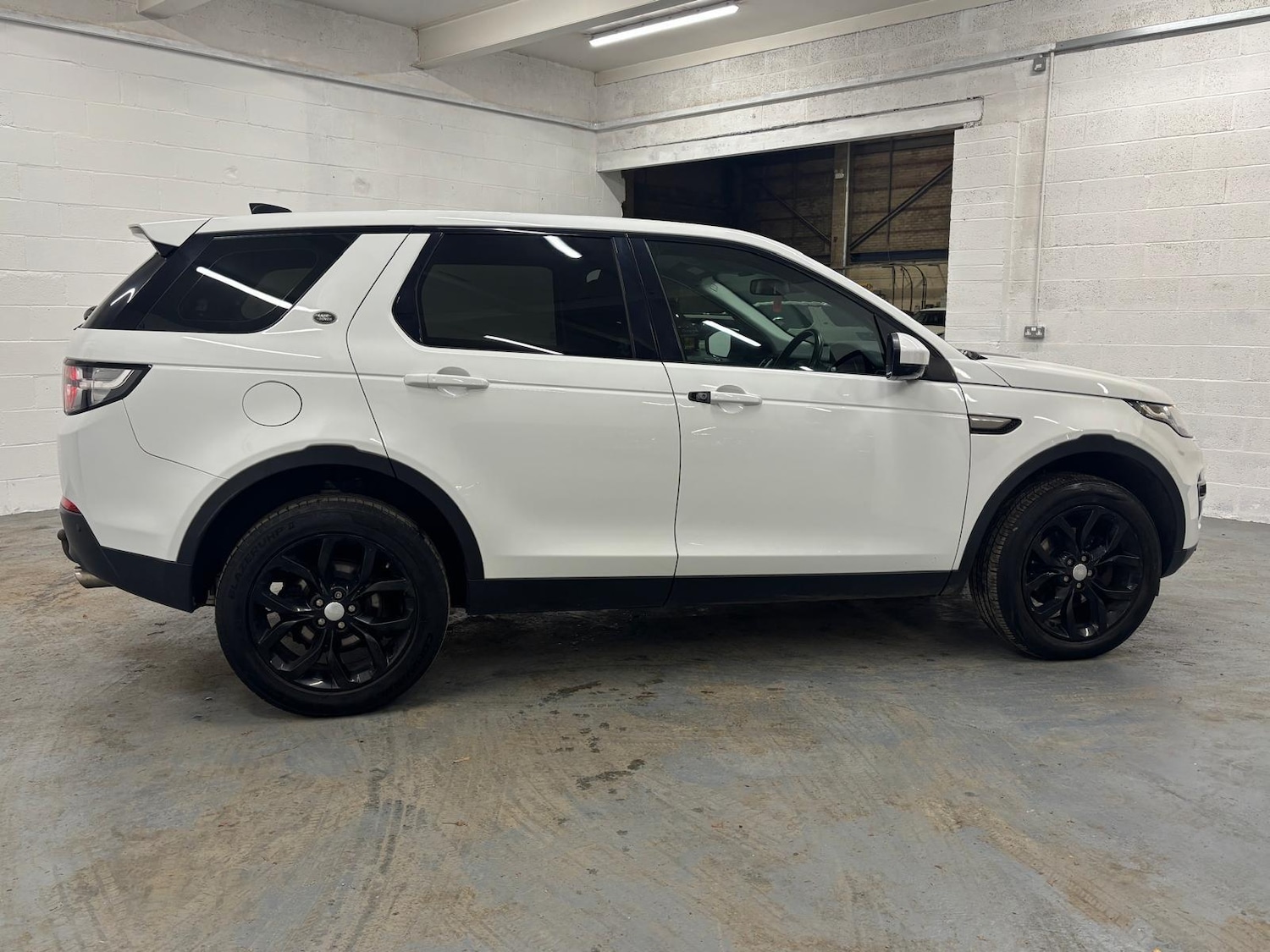 Used Land Rover Discovery Sport 2017 for sale - 76700583: Photo 9