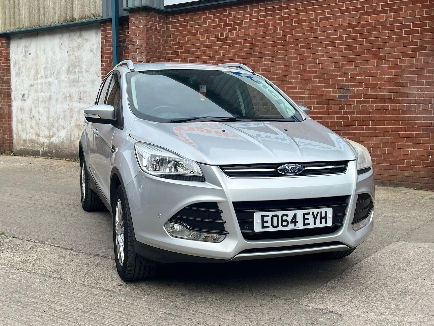 Used Ford Kuga 2014 for sale - 76742432: Photo 2