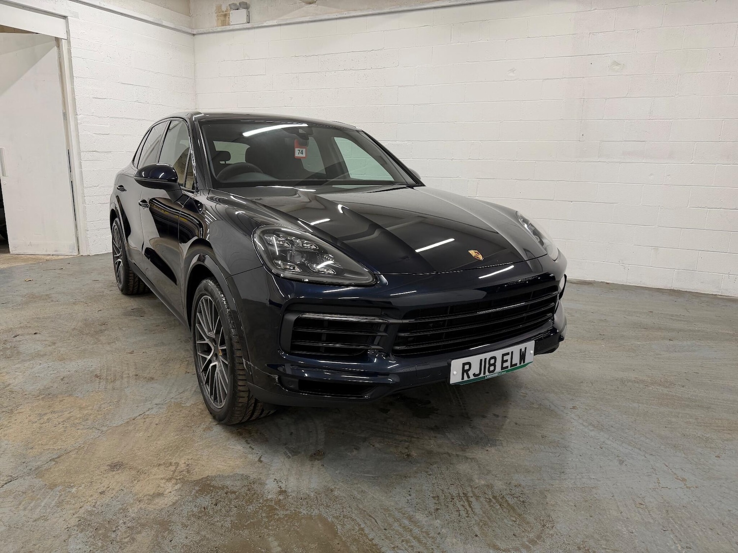 Used Porsche Cayenne 2018 for sale - 76926777: Photo 1