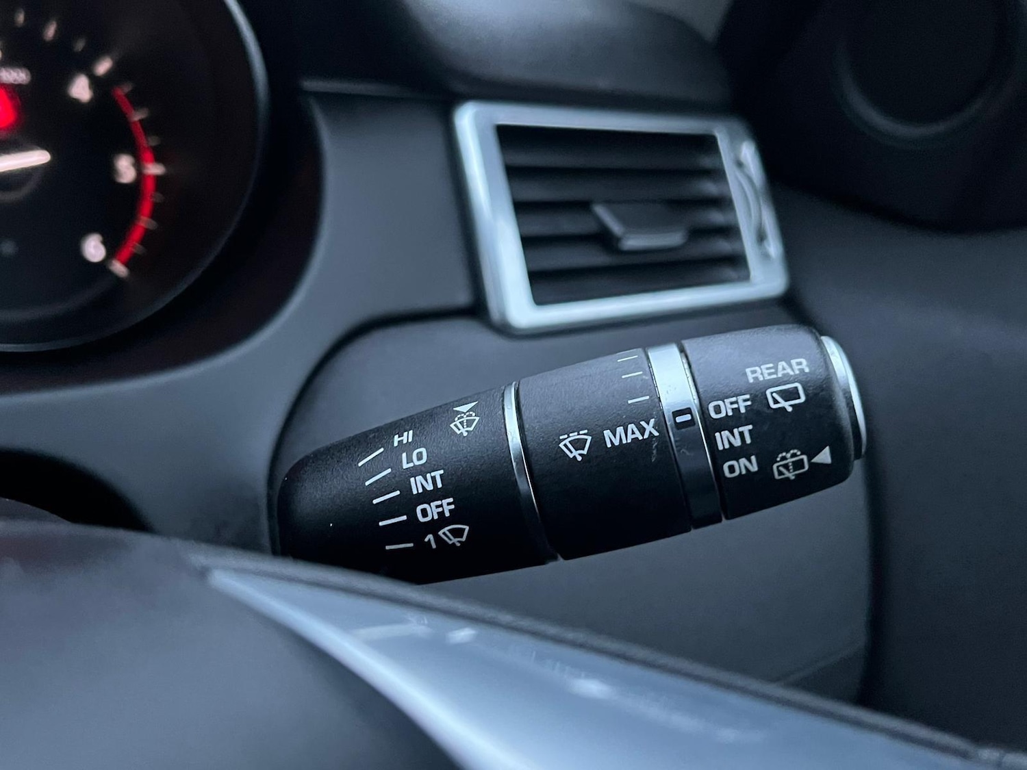 Used Land Rover Discovery Sport 2016 for sale - 77683612: Photo 16