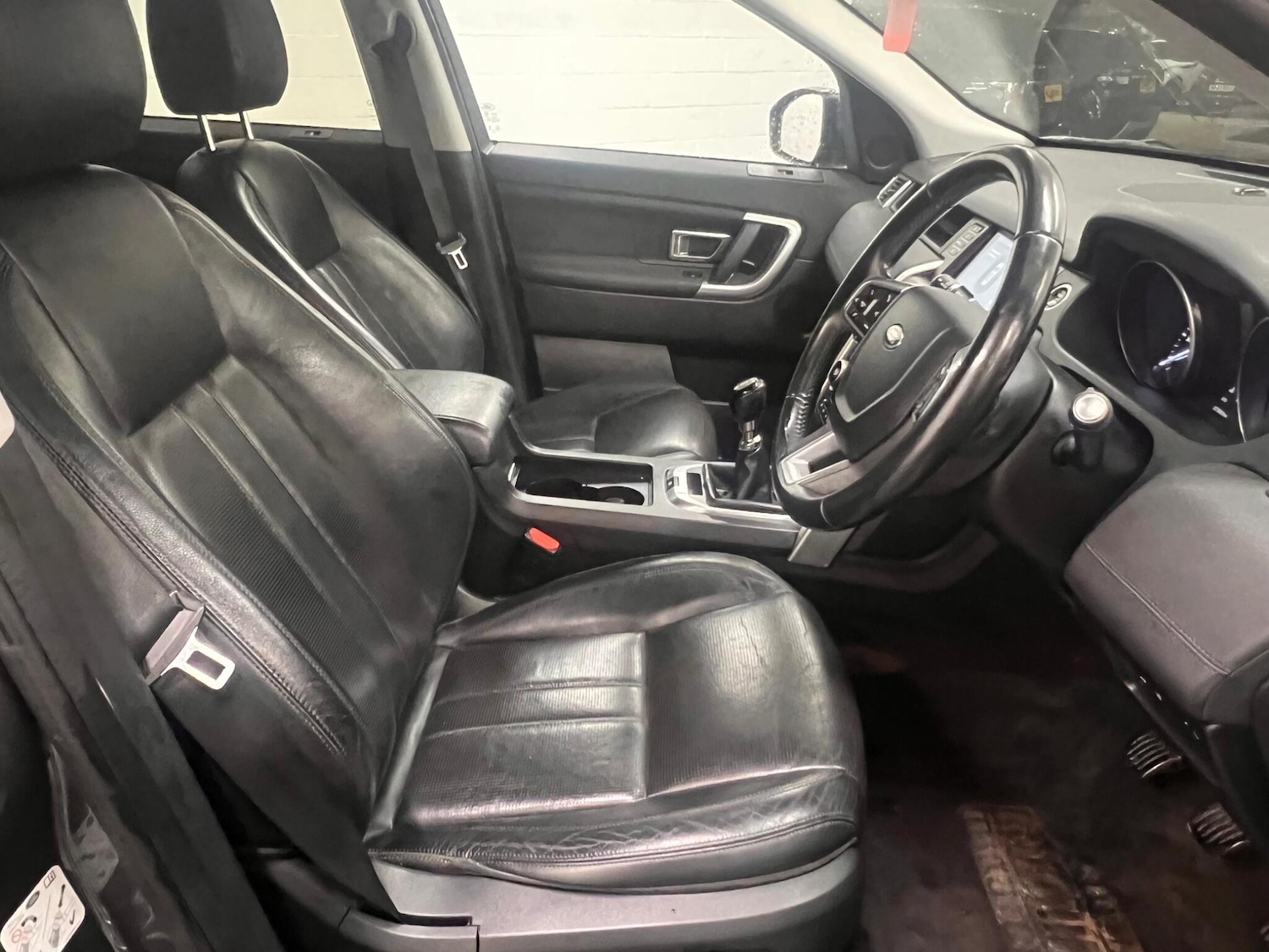 Used Land Rover Discovery Sport 2016 for sale - 76832537: Photo 11