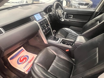 Used Land Rover Discovery Sport 2016 for sale - 76832537: Photo