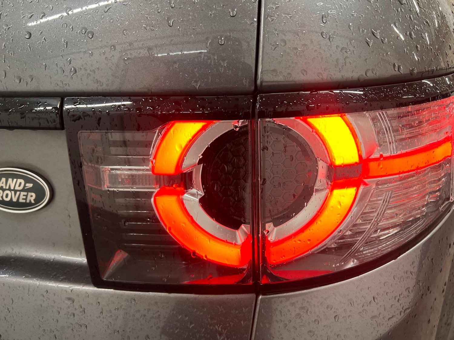 Used Land Rover Discovery Sport 2016 for sale - 76832537: Photo 9