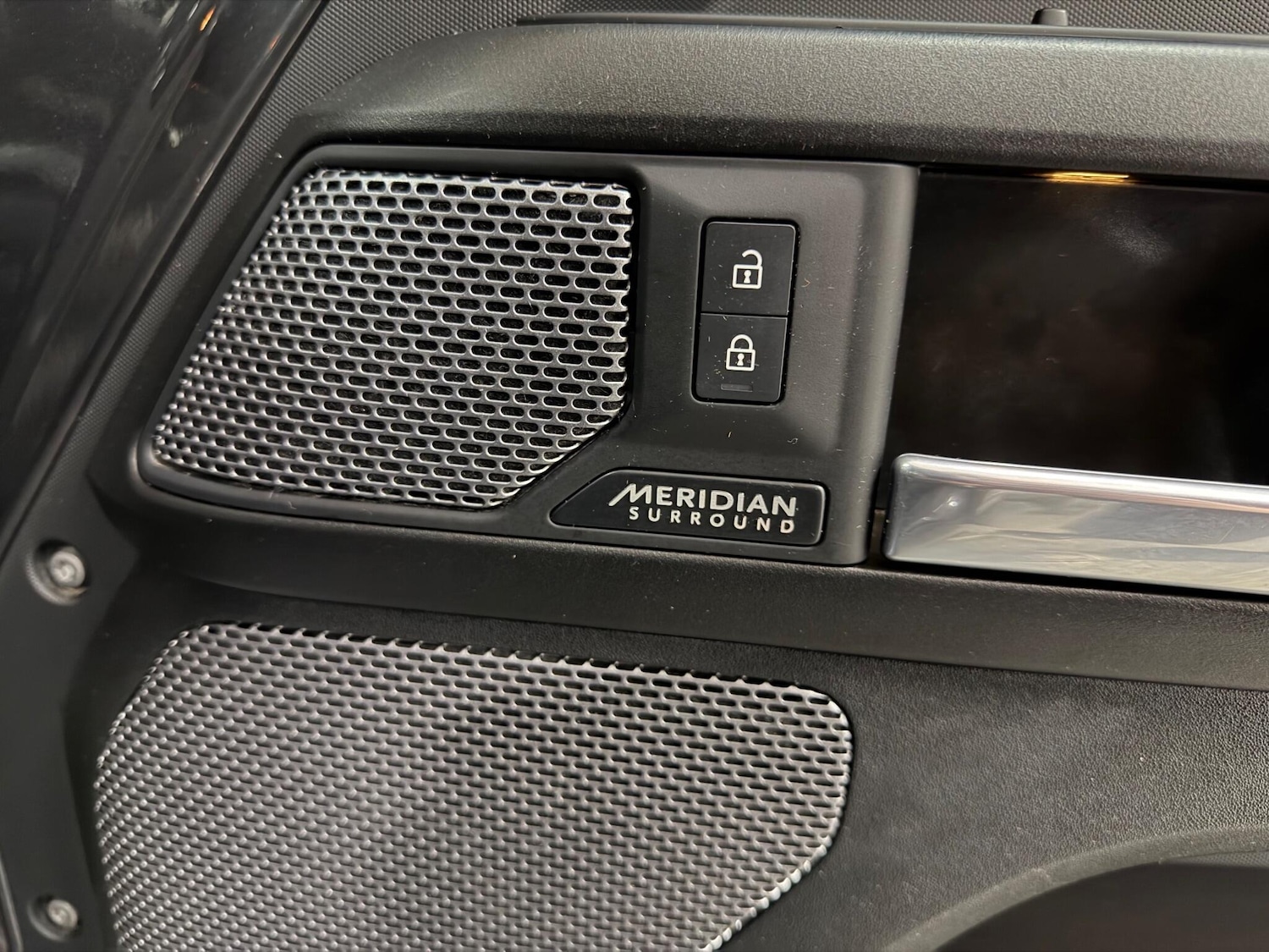 Used Land Rover Defender 2022 for sale - 76865383: Photo 13