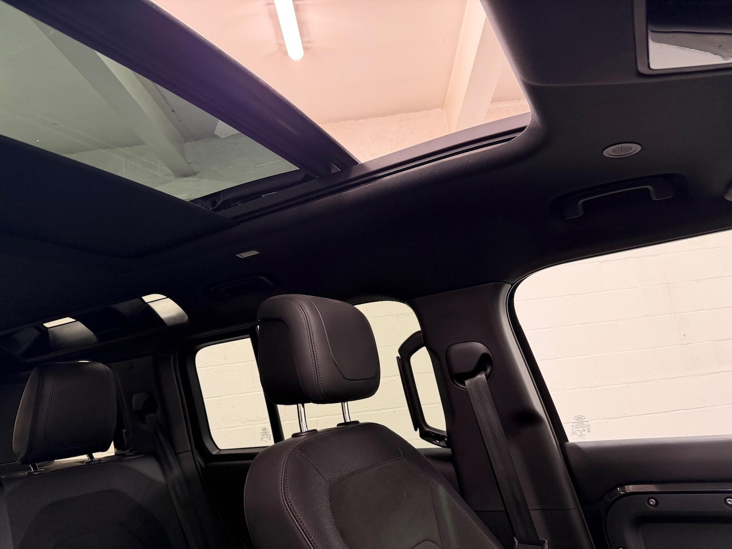 Used Land Rover Defender 2022 for sale - 76865383: Photo 38