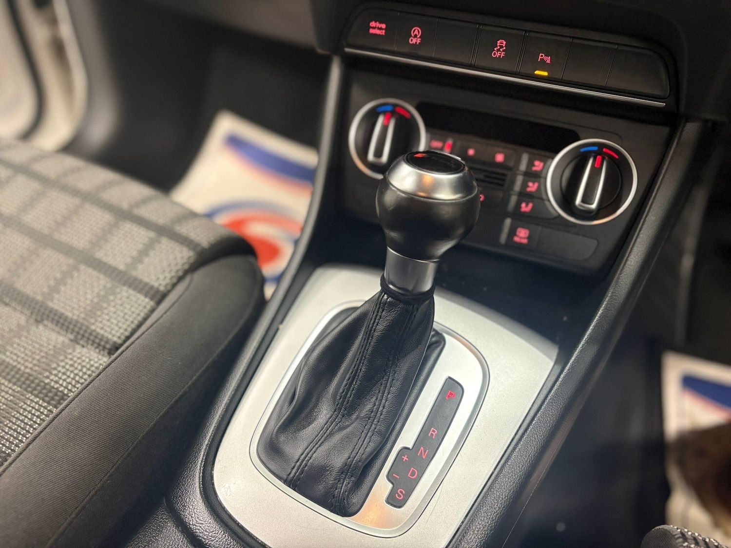 Used Audi Q3 for sale - 77670368: Photo 33