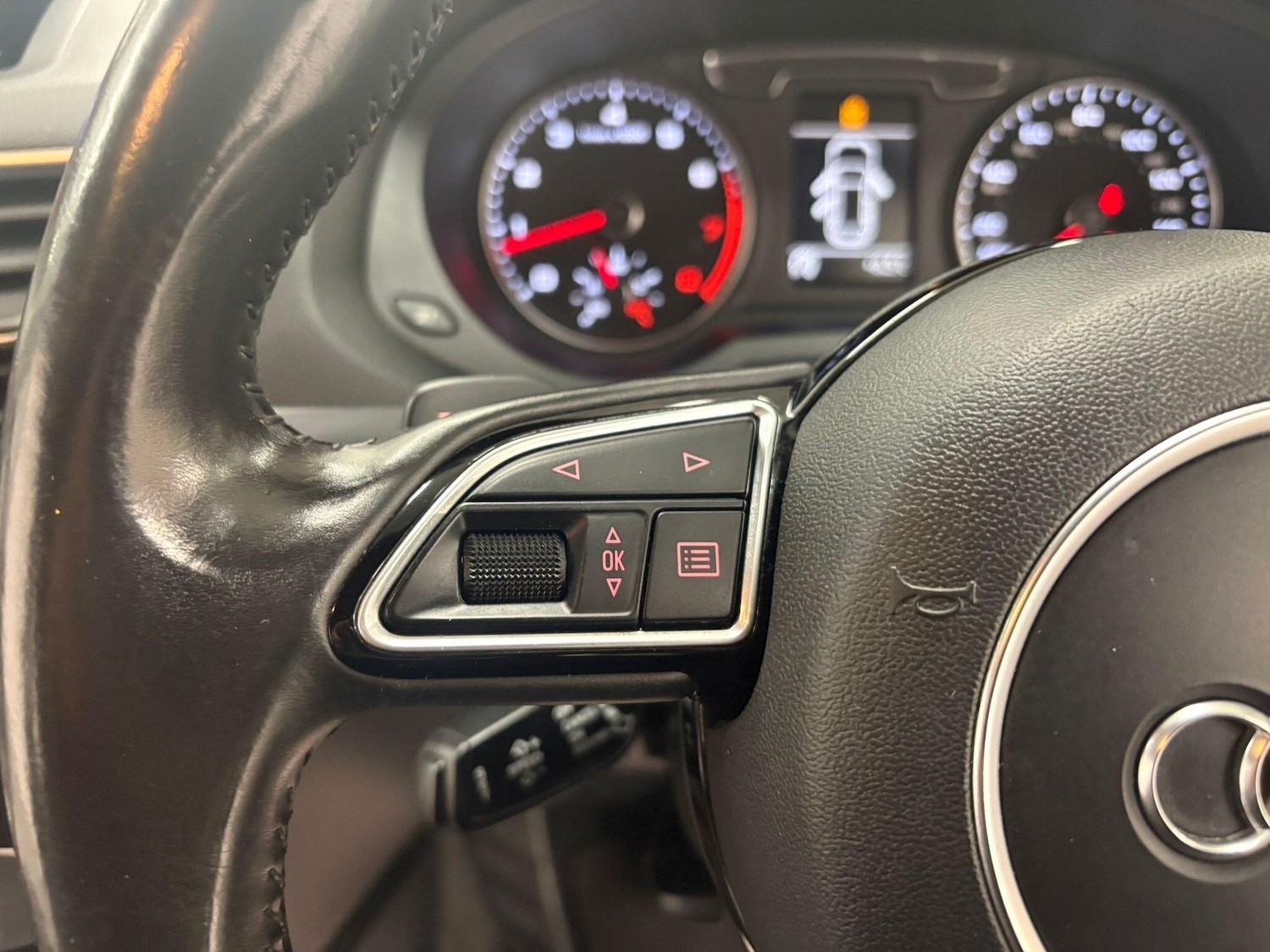 Used Audi Q3 for sale - 77670368: Photo 64