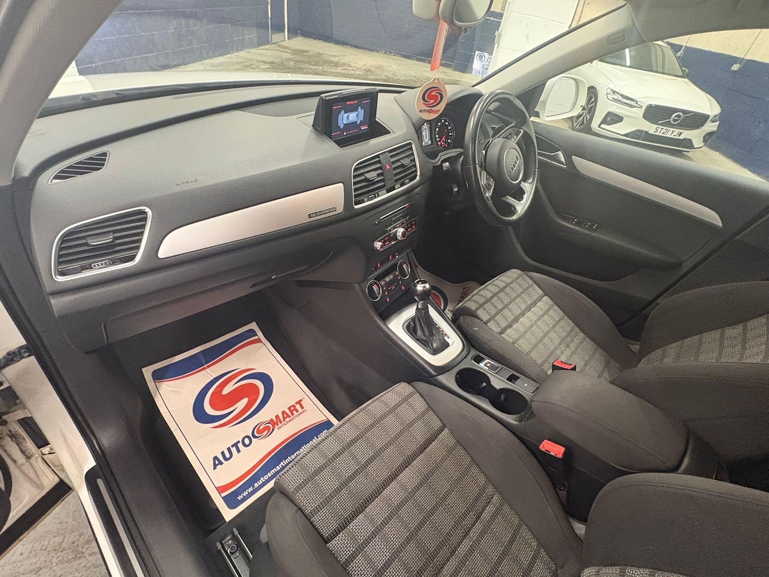 Used Audi Q3 for sale - 77670368: Photo 94