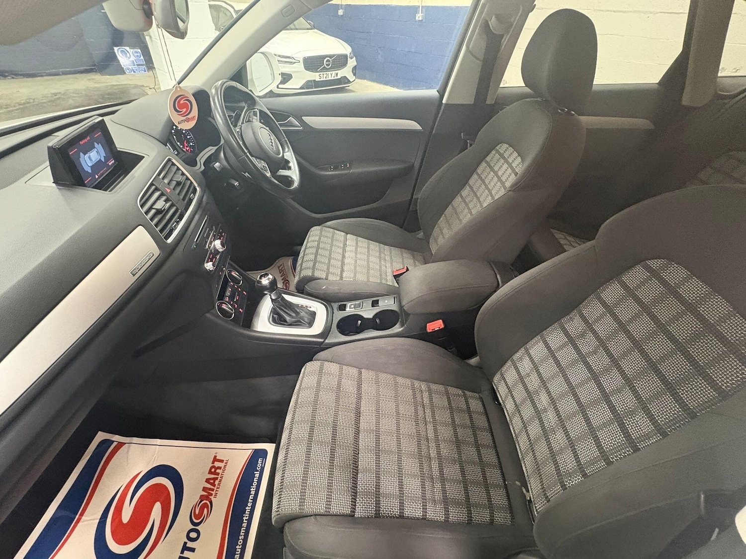 Used Audi Q3 for sale - 77670368: Photo 95